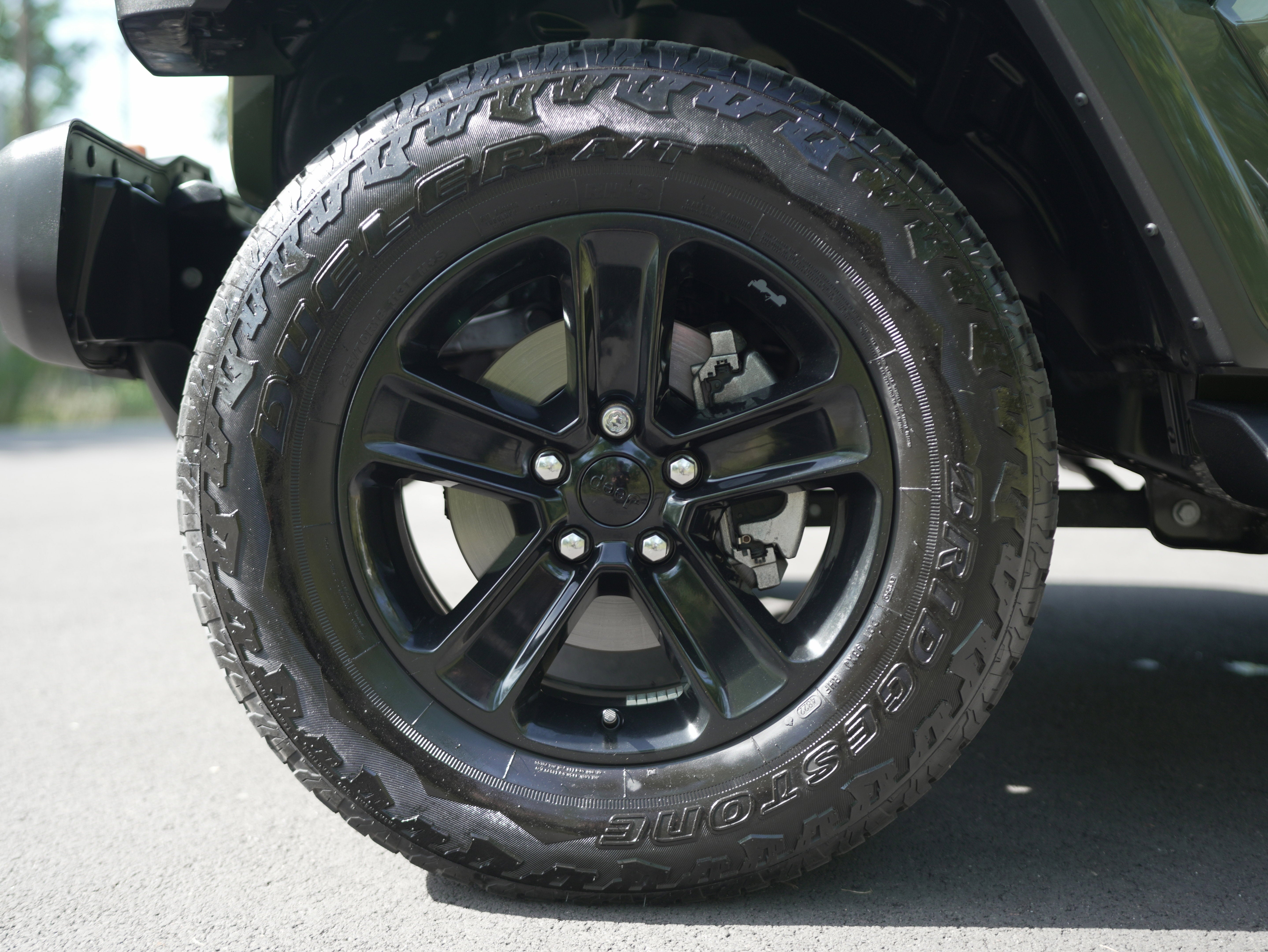 2023 Jeep Wrangler Sahara Altitude