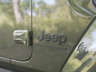 2023 Jeep Wrangler Sahara Altitude
