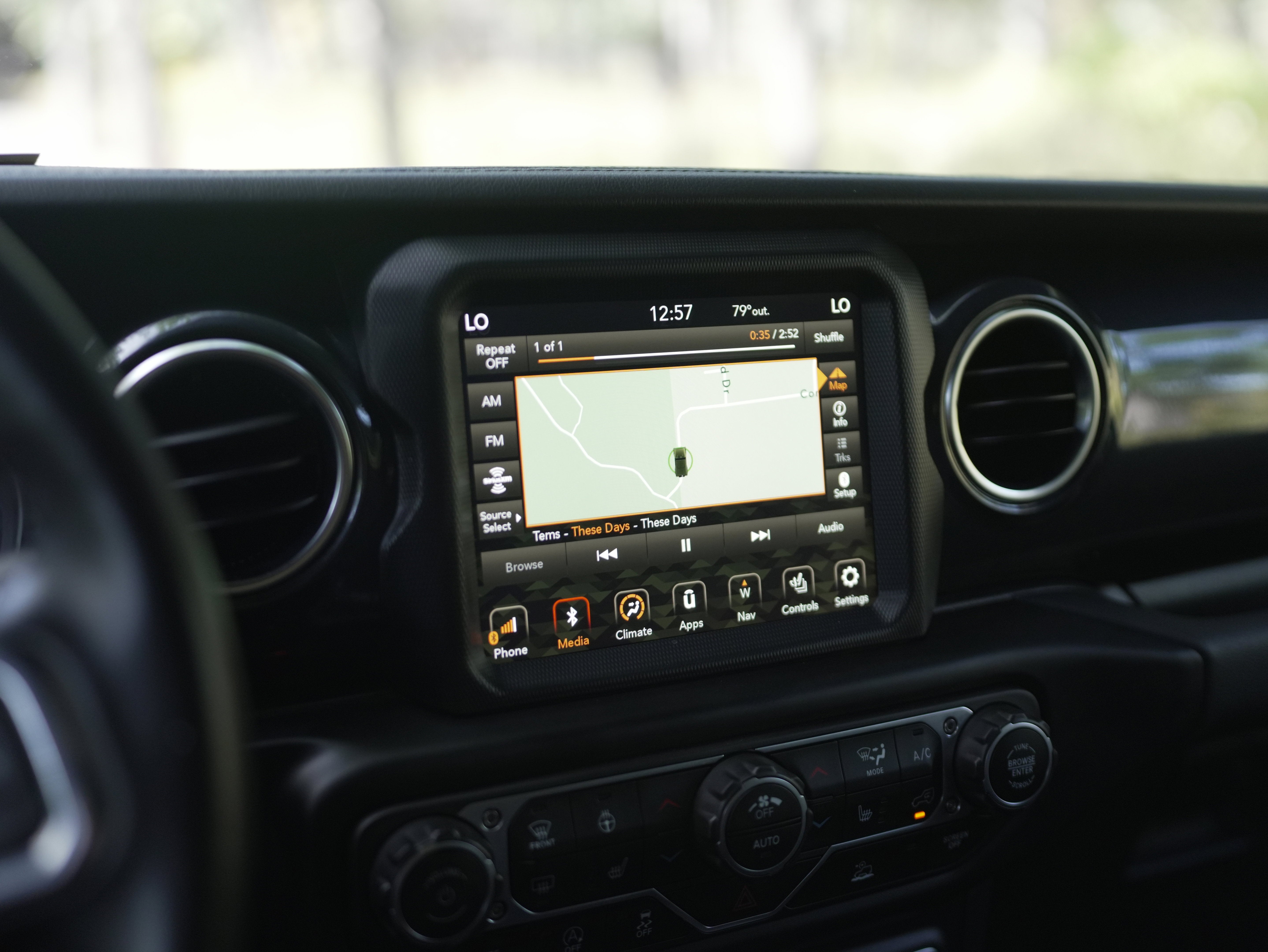 2023 Jeep Wrangler Sahara Altitude