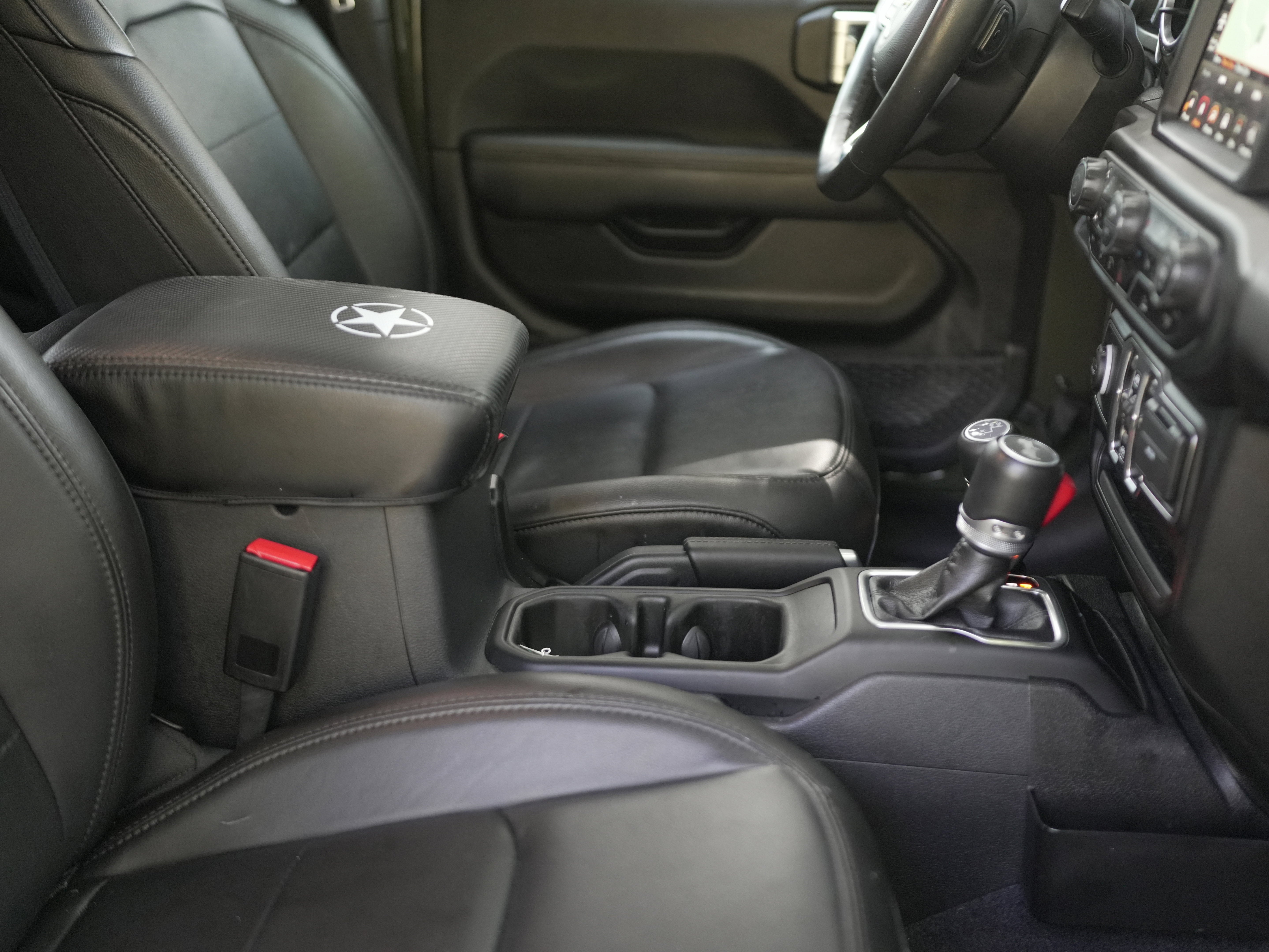 2023 Jeep Wrangler Sahara Altitude