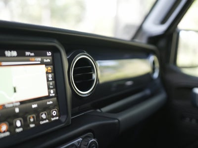 2023 Jeep Wrangler Sahara Altitude