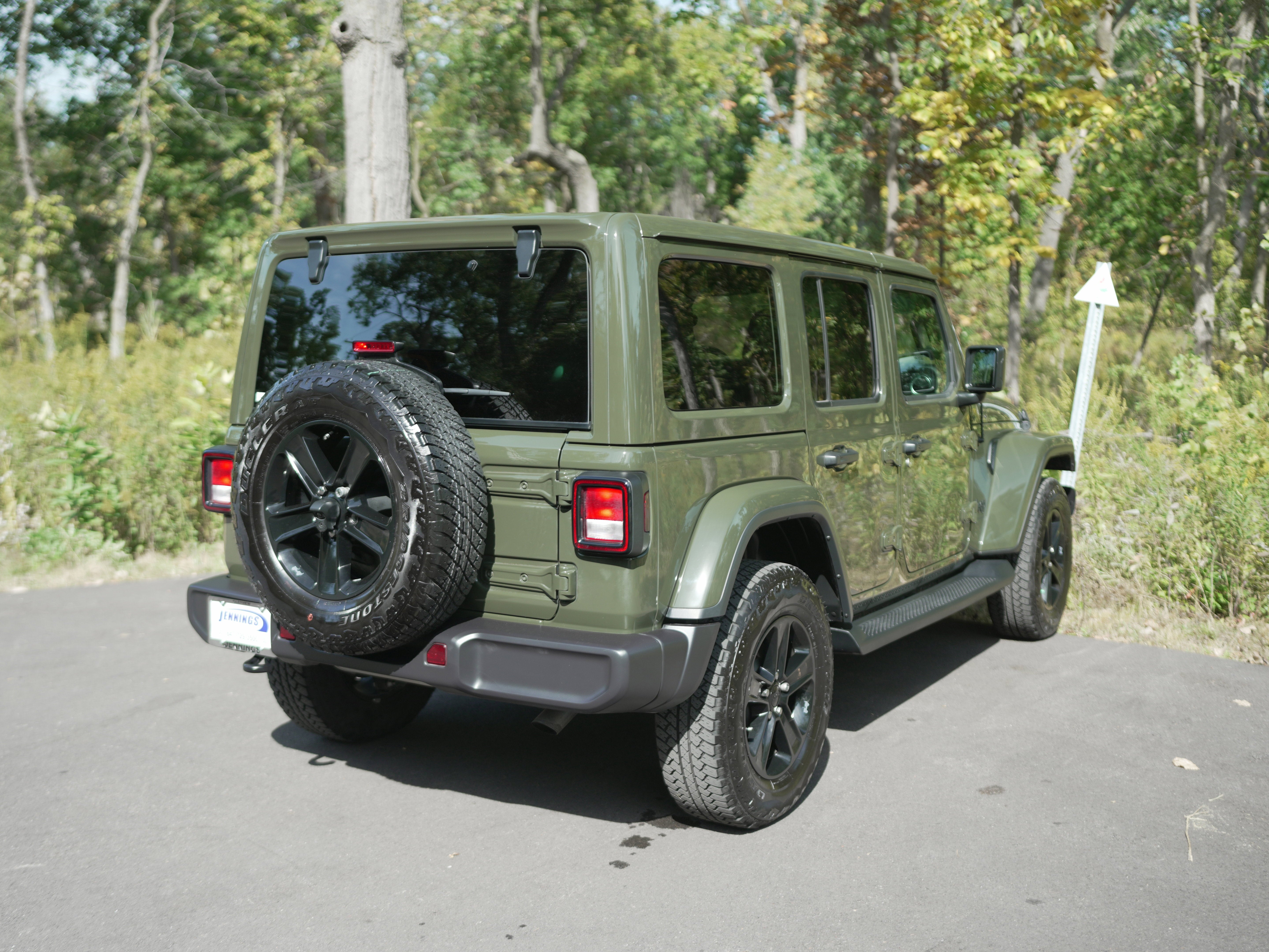 2023 Jeep Wrangler Sahara Altitude