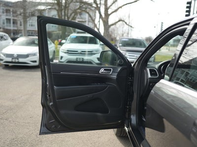 2018 Jeep Grand Cherokee Sterling Edition