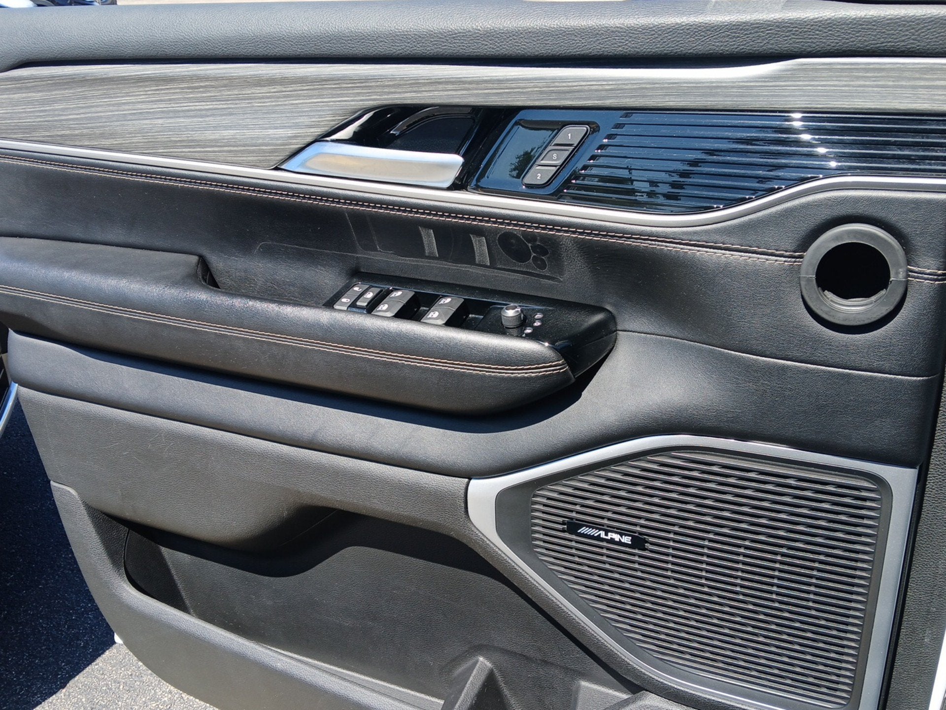 2024 Jeep Wagoneer L Series II