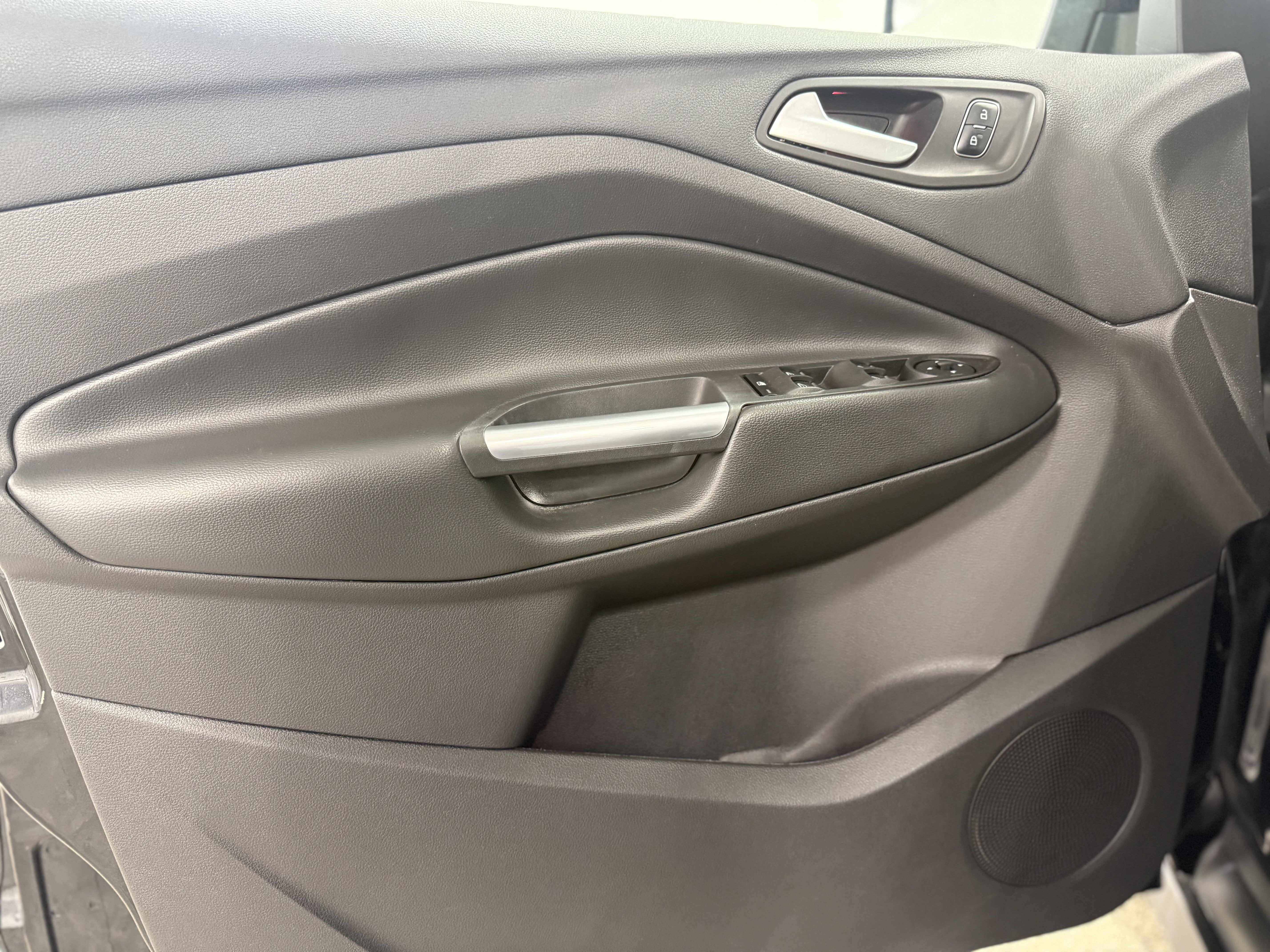 2017 Ford C-Max Energi Titanium