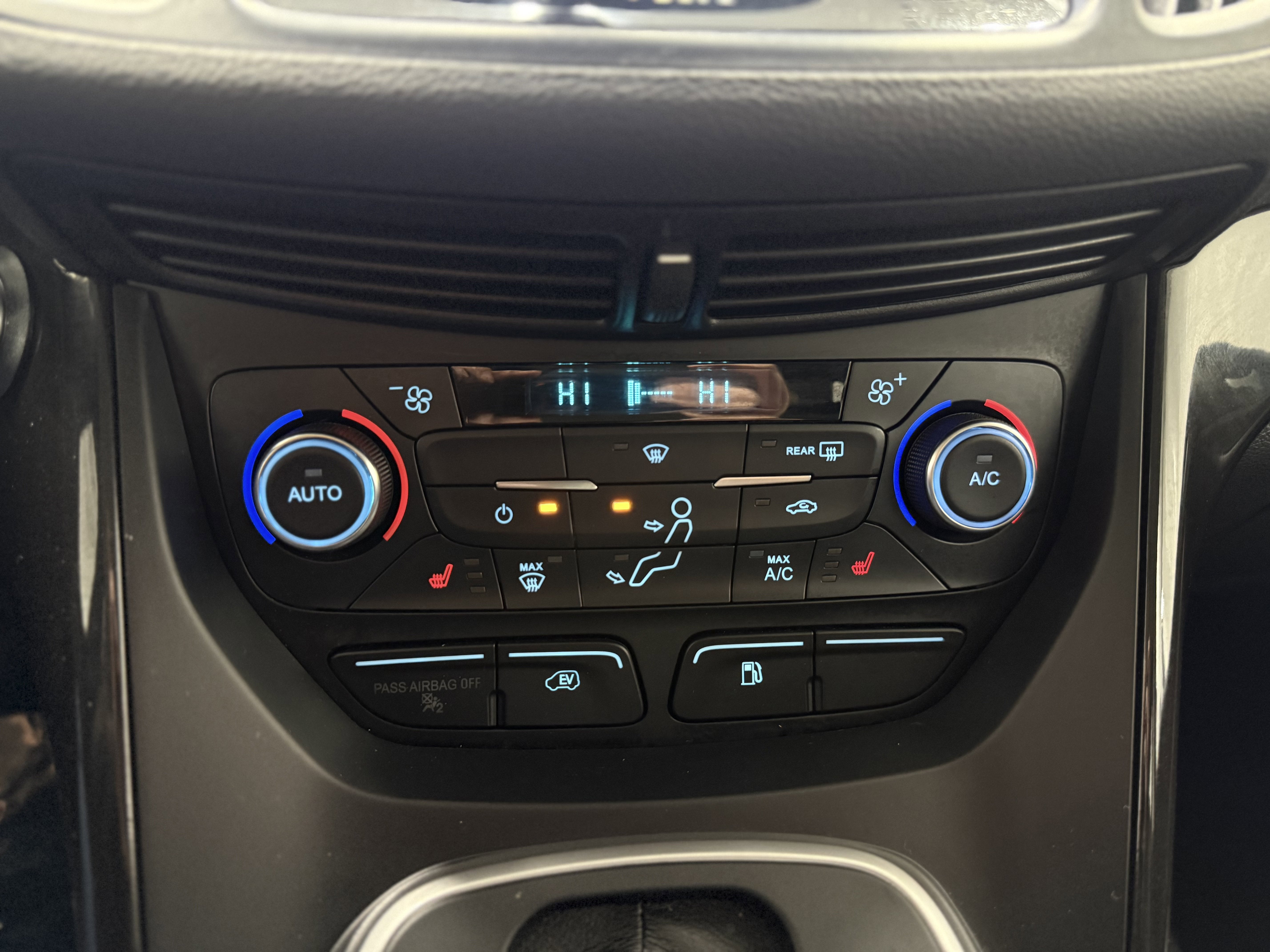 2017 Ford C-Max Energi Titanium