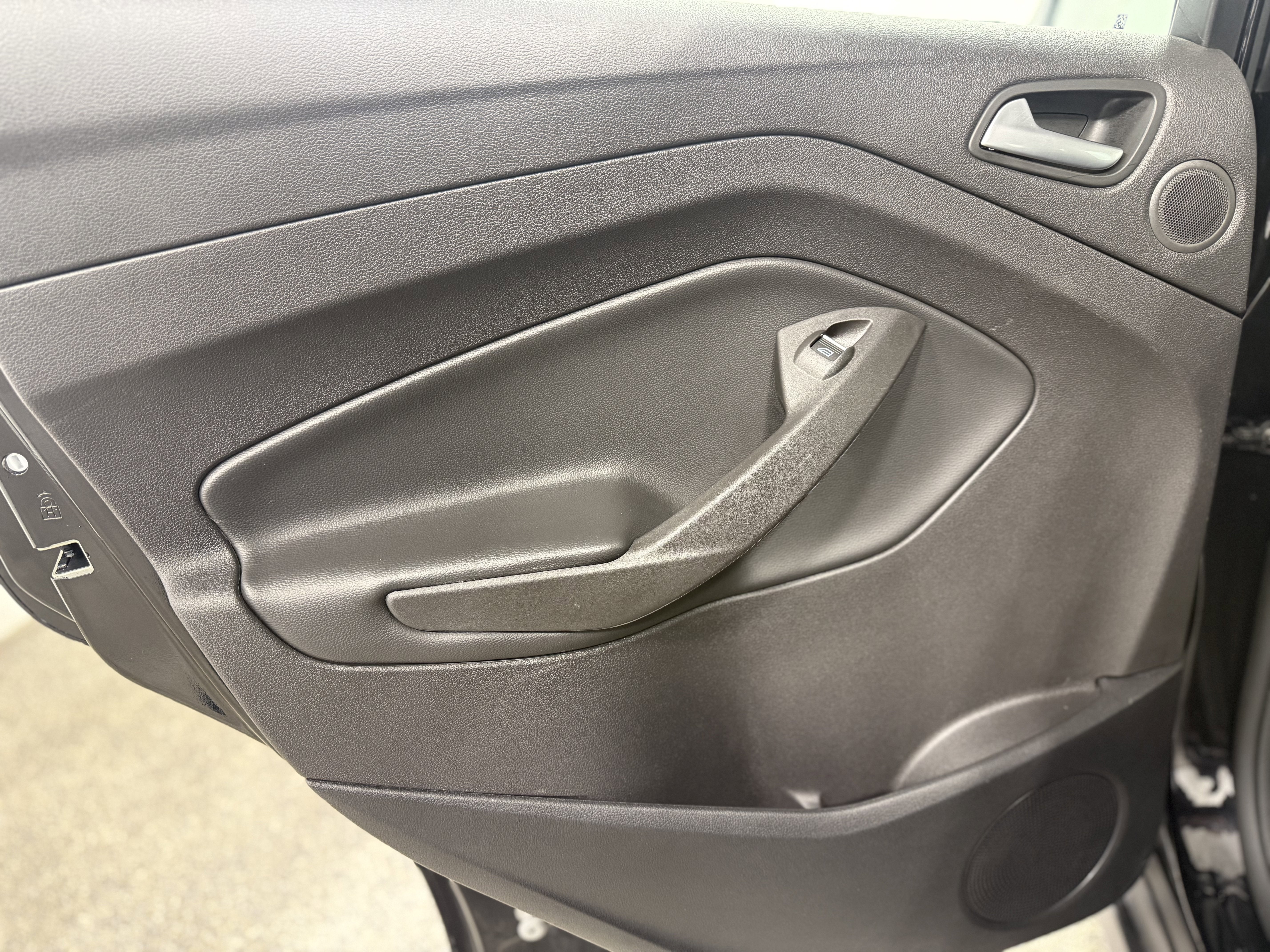 2017 Ford C-Max Energi Titanium