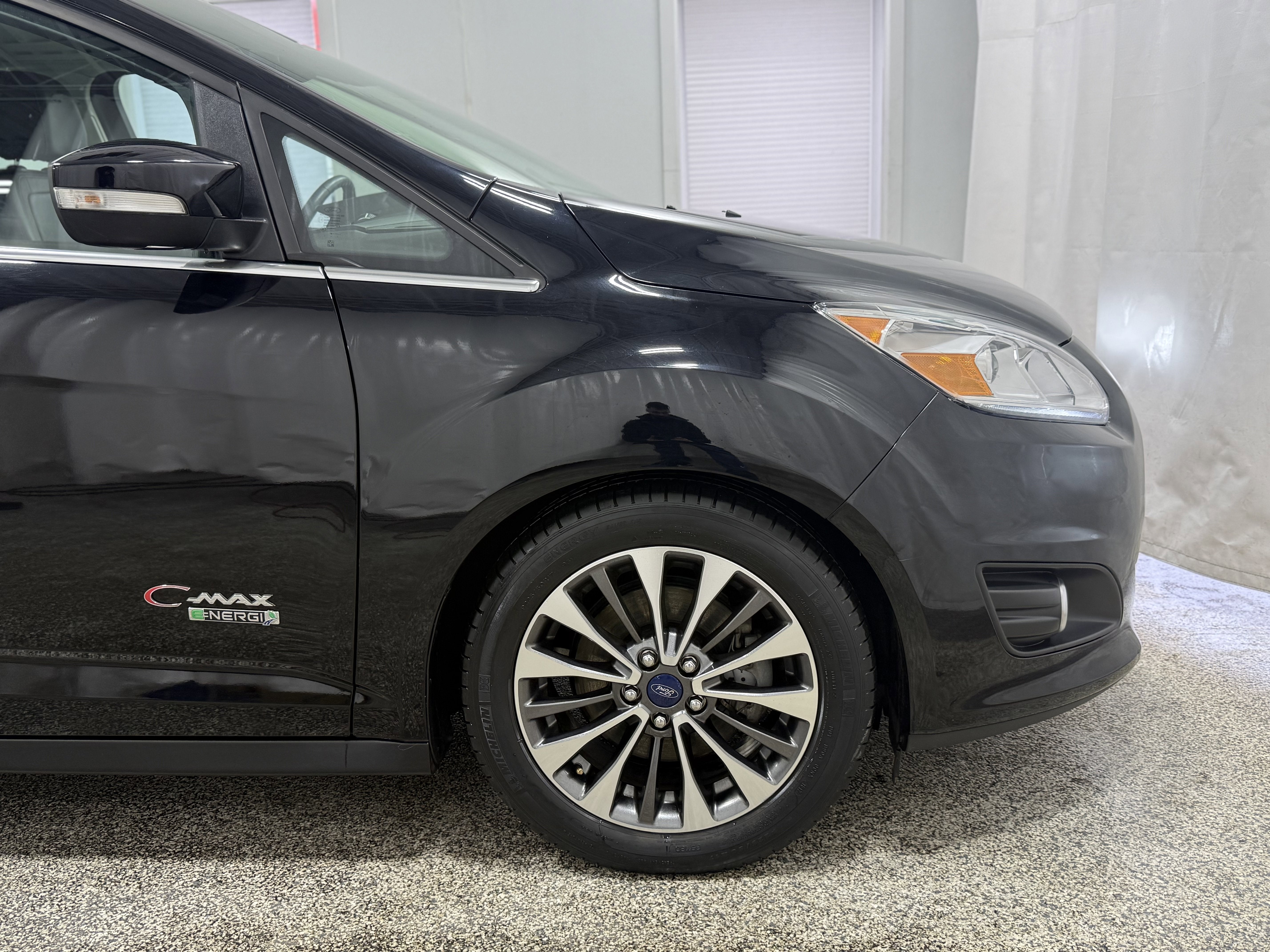 2017 Ford C-Max Energi Titanium