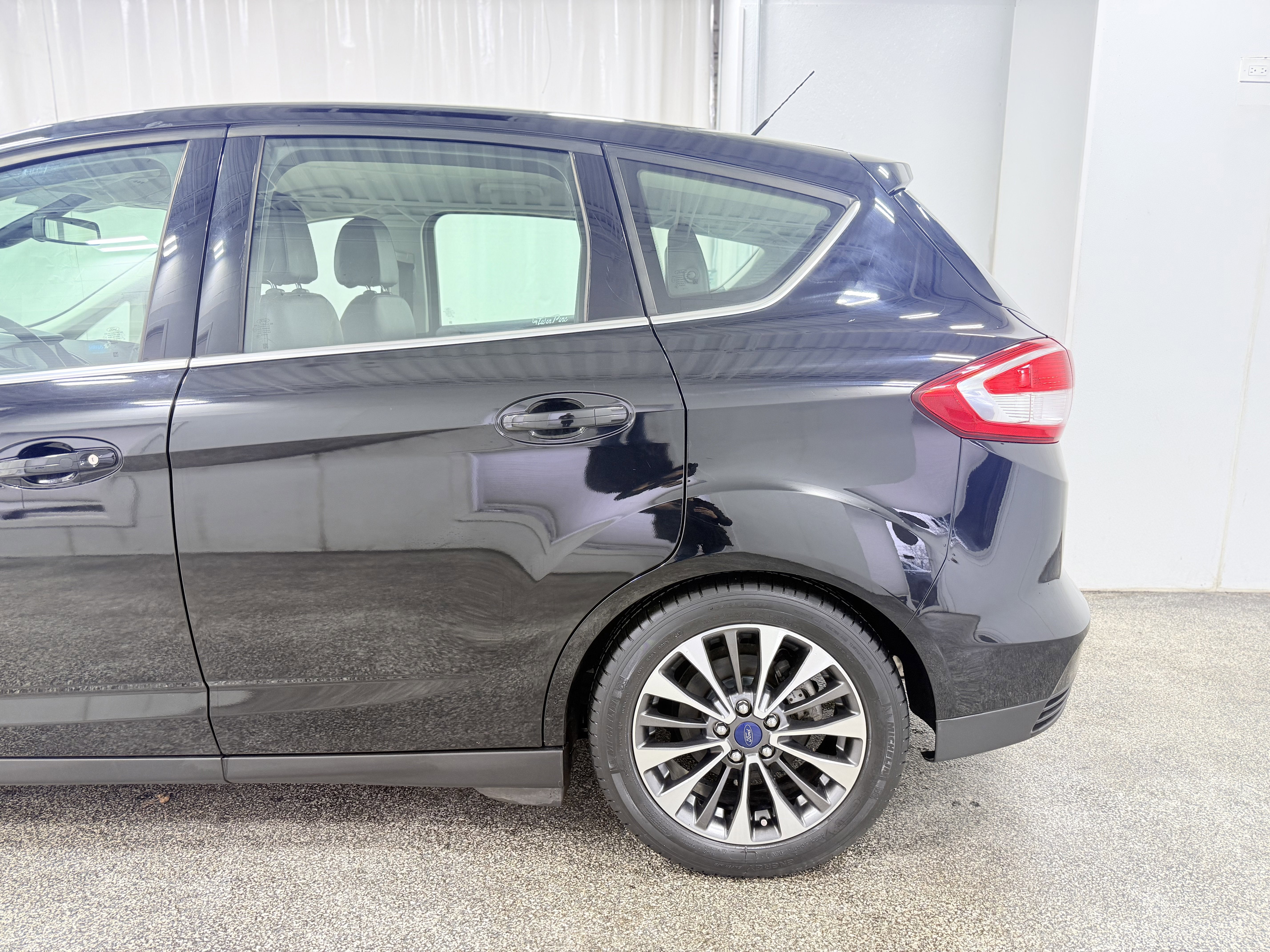 2017 Ford C-Max Energi Titanium