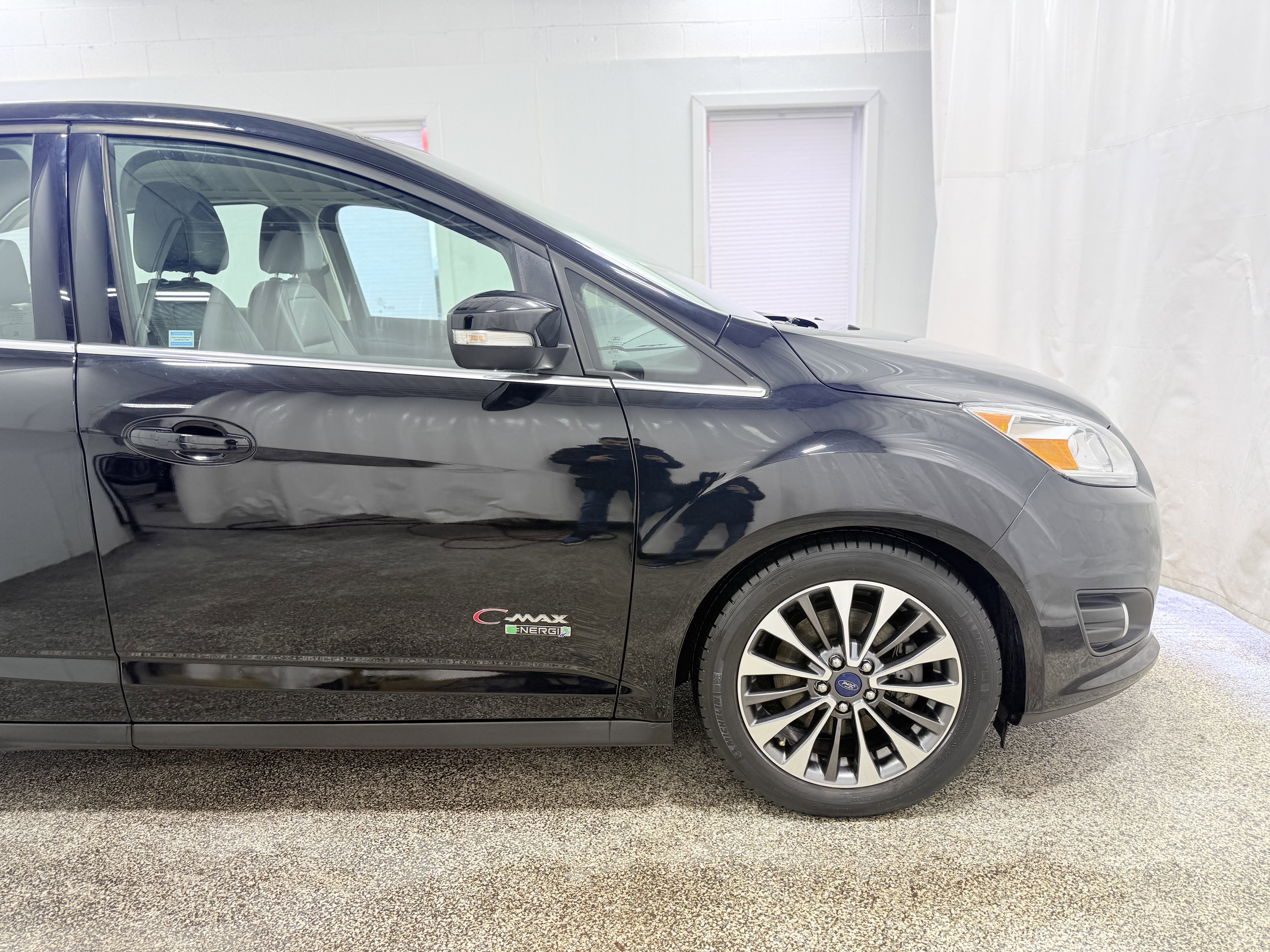 2017 Ford C-Max Energi Titanium