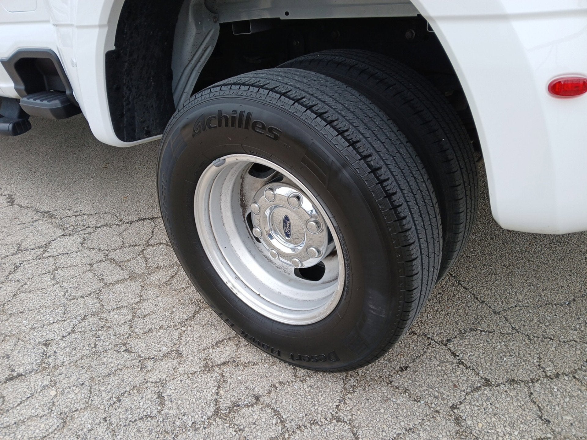 2023 Ford Super Duty F-350 DRW XL