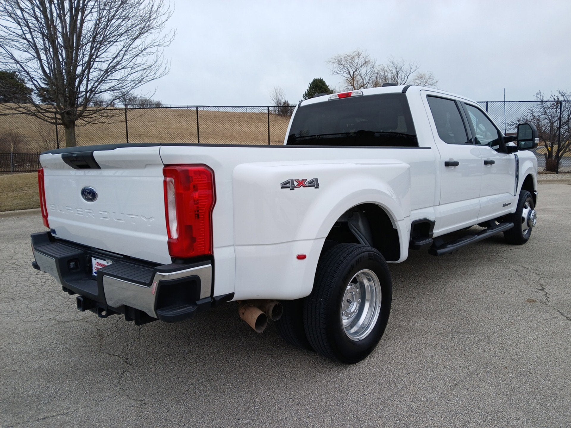 2023 Ford Super Duty F-350 DRW XL