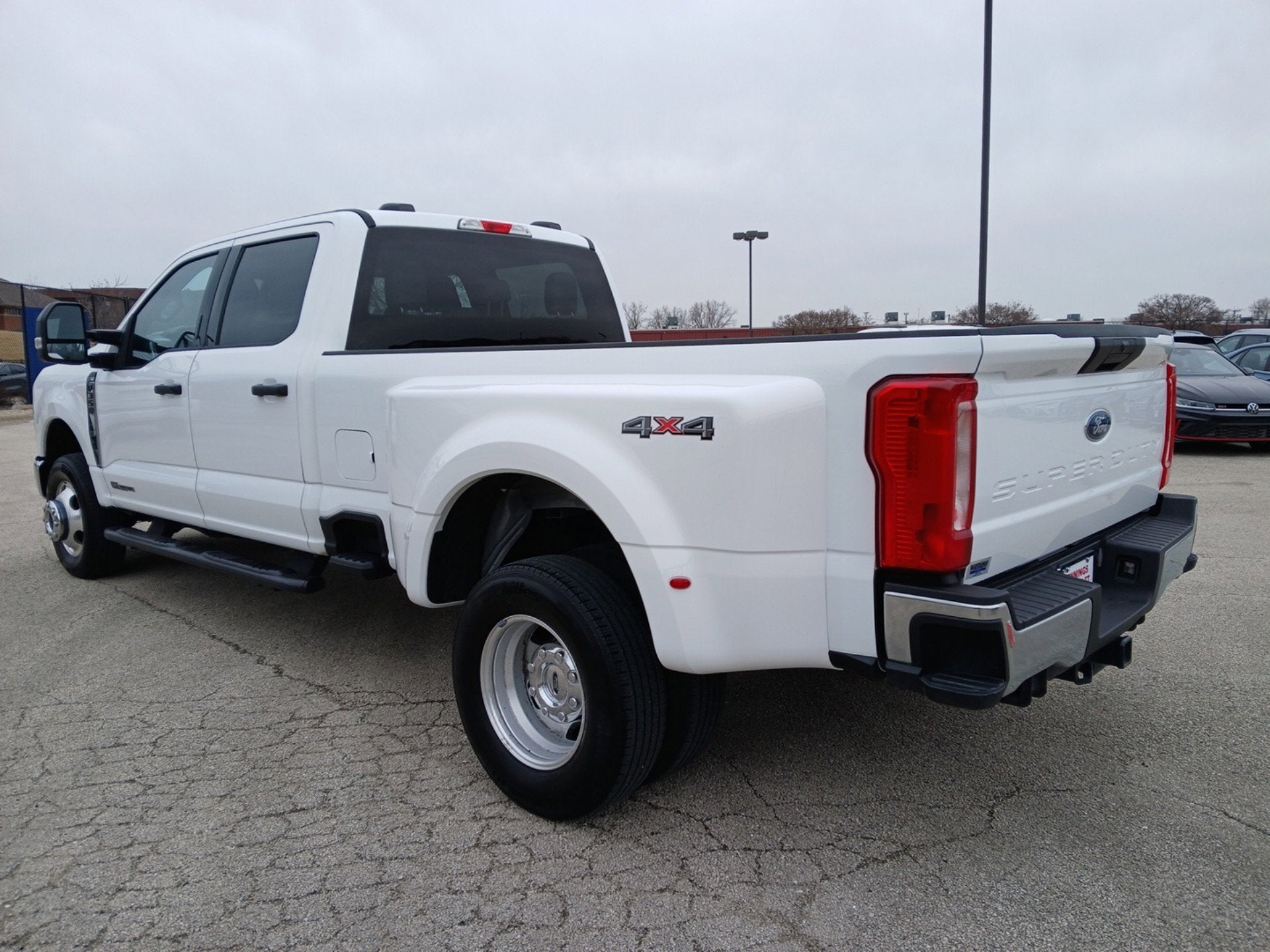 2023 Ford Super Duty F-350 DRW XL