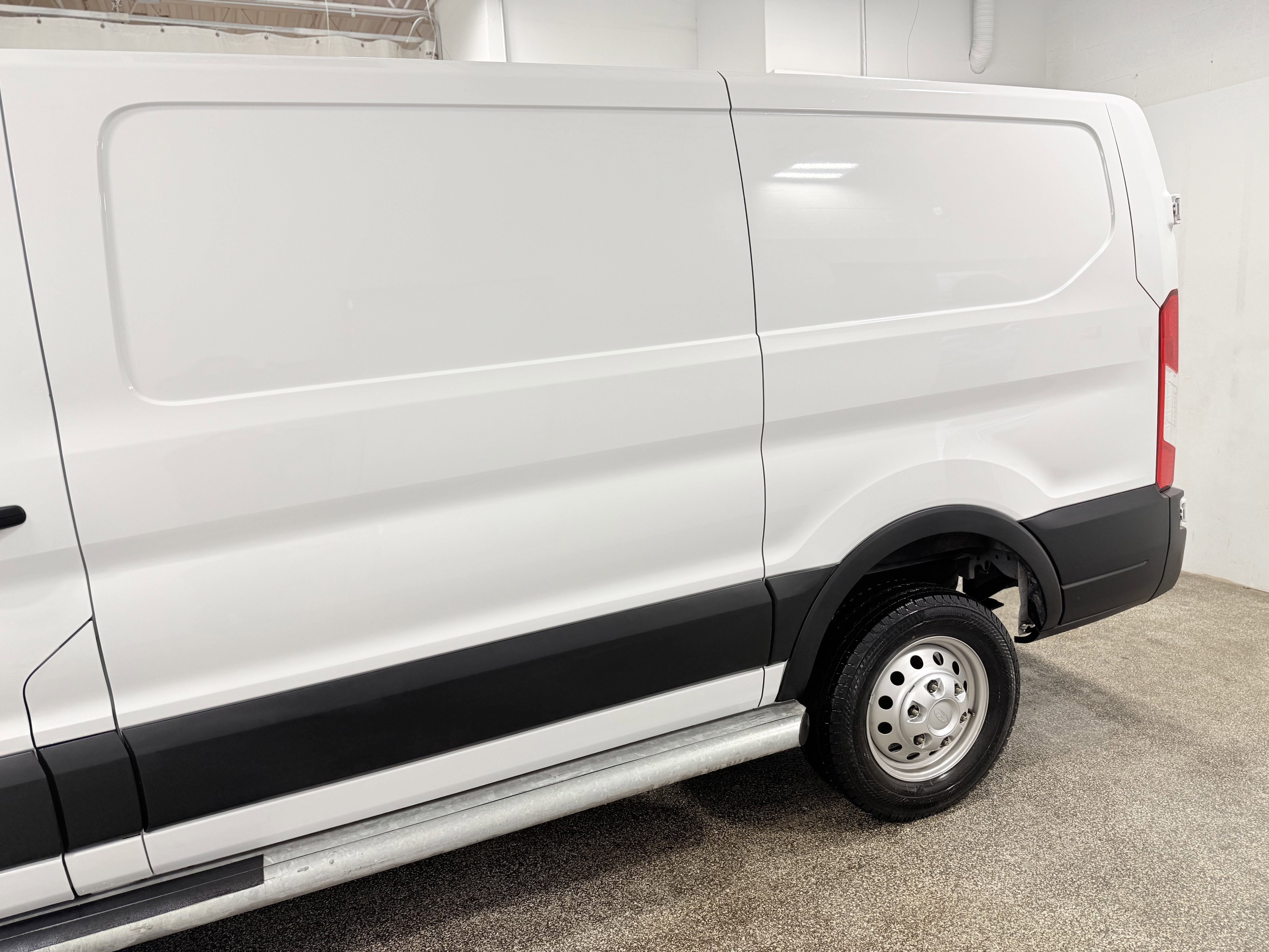 2024 Ford Transit Cargo Van T250
