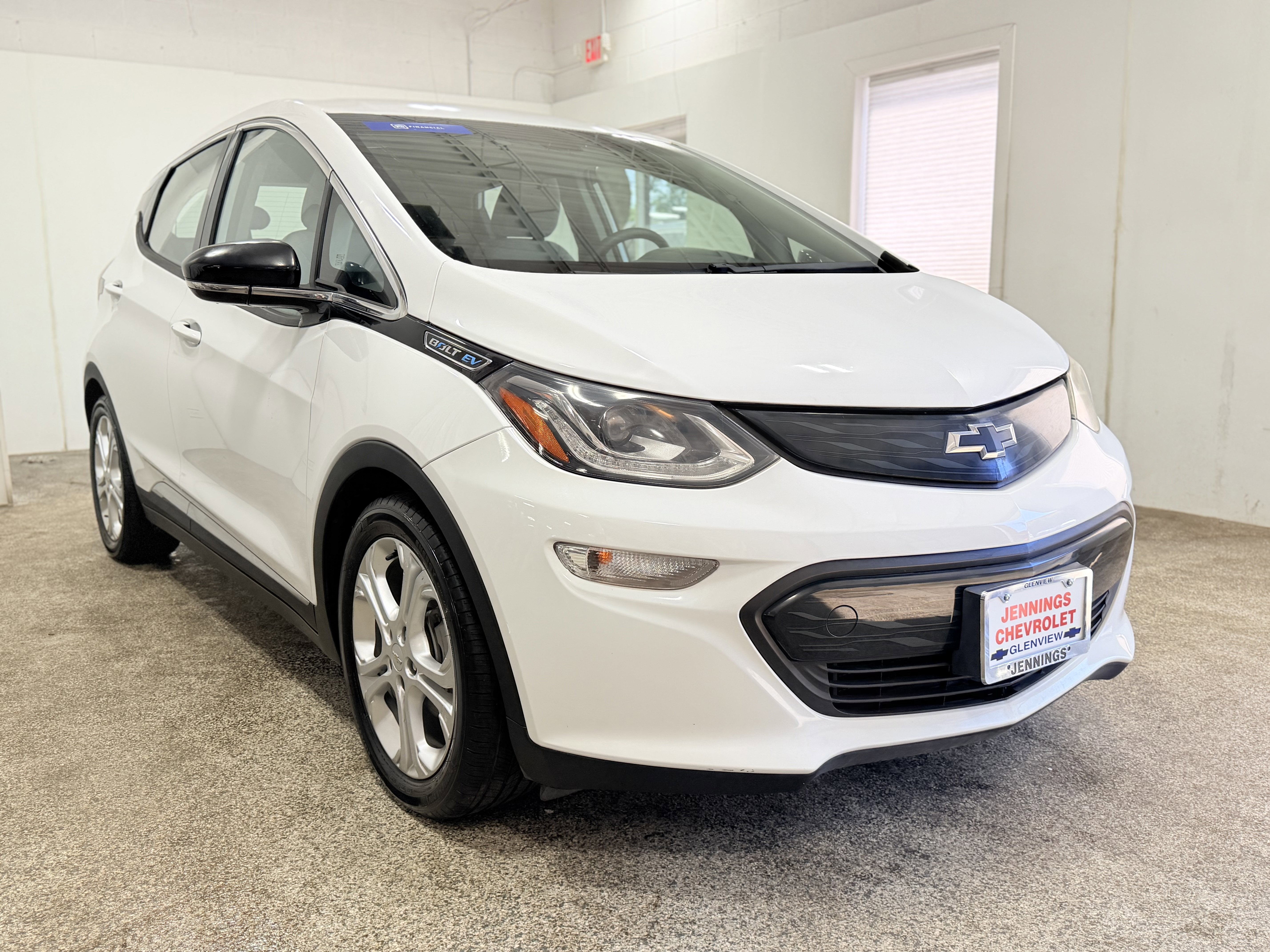 2017 Chevrolet Bolt EV LT Auto's photo