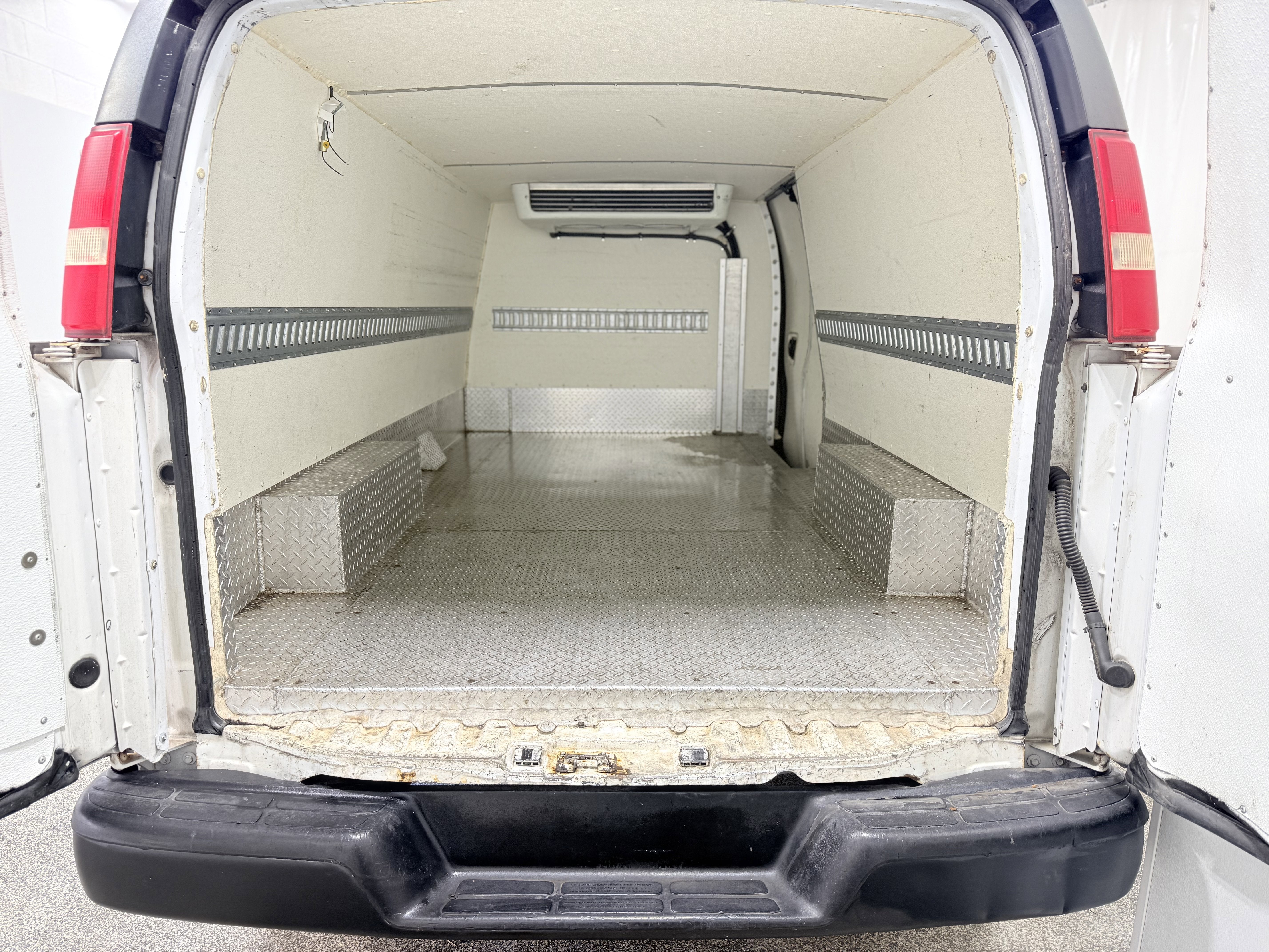 2009 Chevrolet Express Cargo 2500 NA