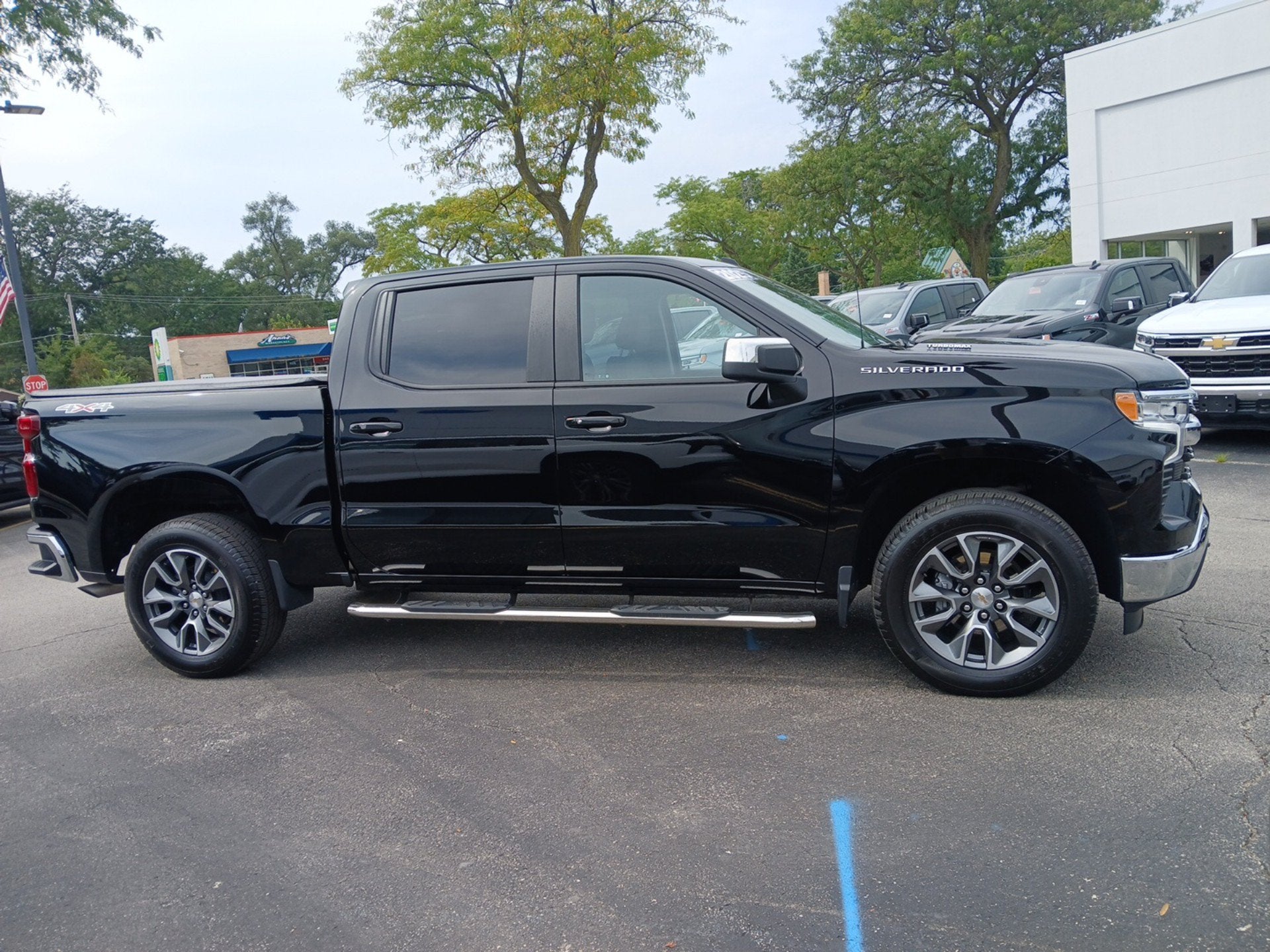 2025 Chevrolet Silverado 1500 LT (2FL)