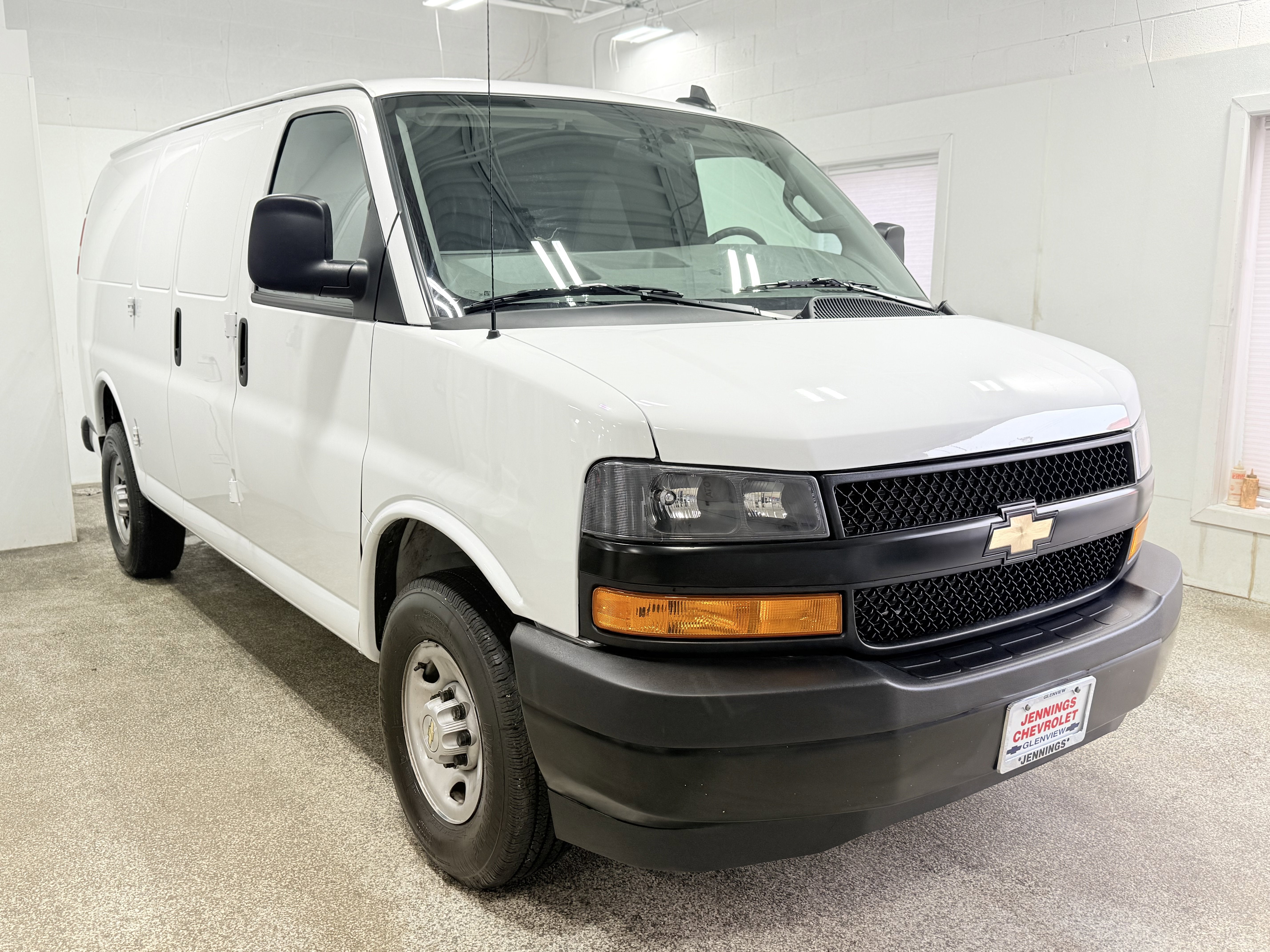 2024 Chevrolet Express Cargo 2500 WT