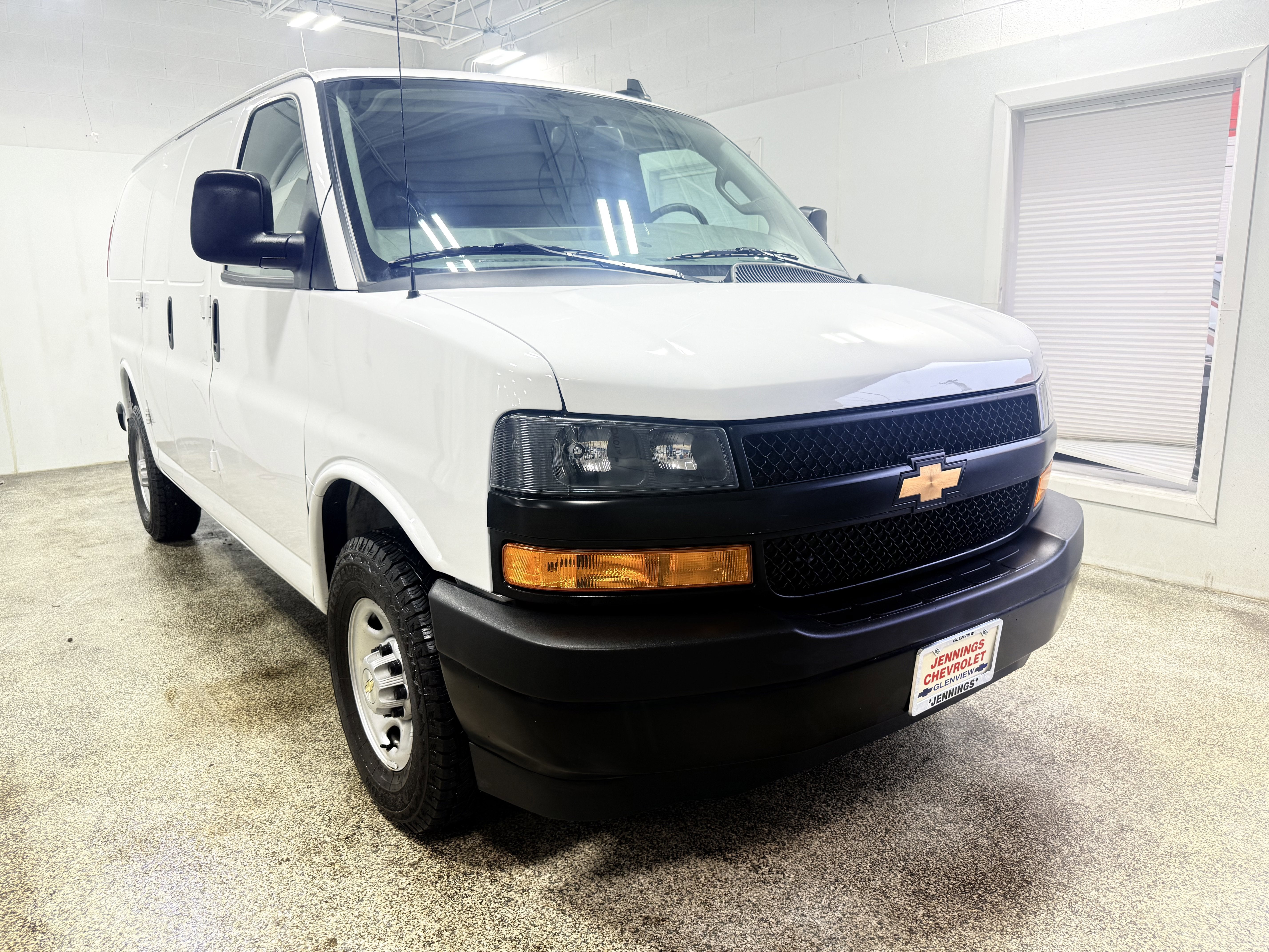 2024 Chevrolet Express Cargo 2500 WT