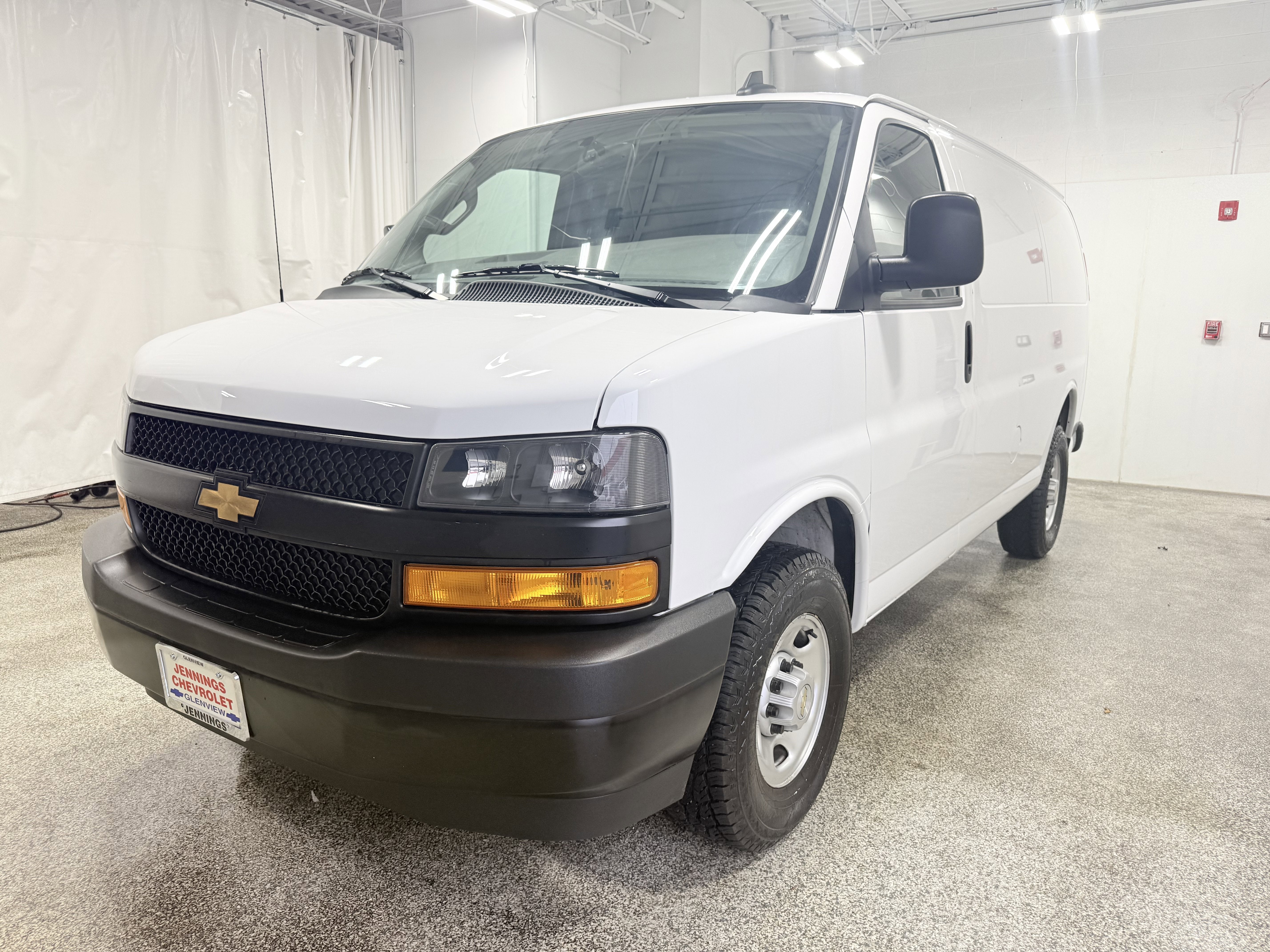 2024 Chevrolet Express Cargo 2500 WT