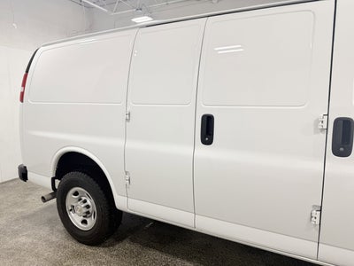2024 Chevrolet Express Cargo 2500 WT