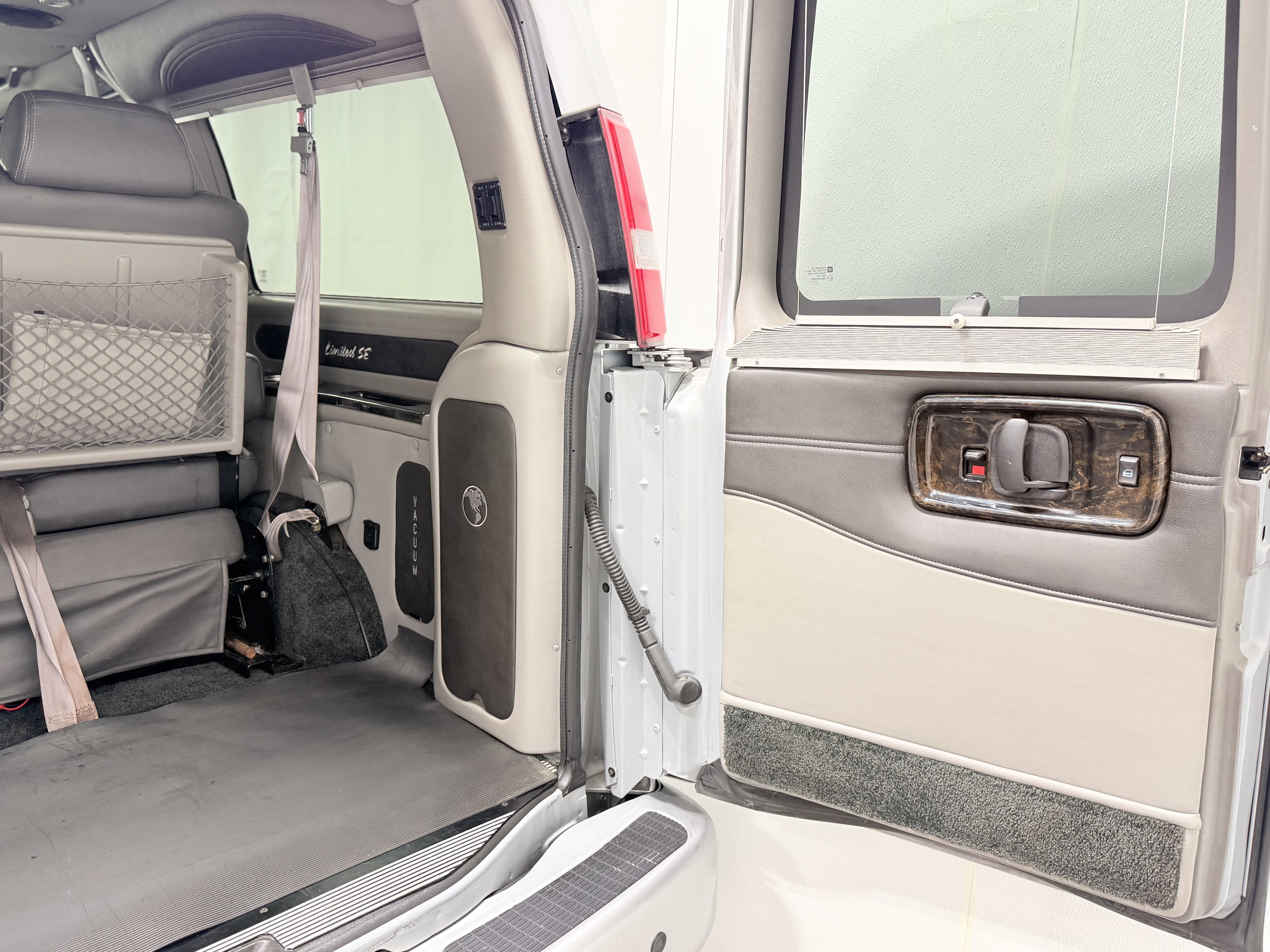 2016 Chevrolet Express Cargo 2500 Work Van