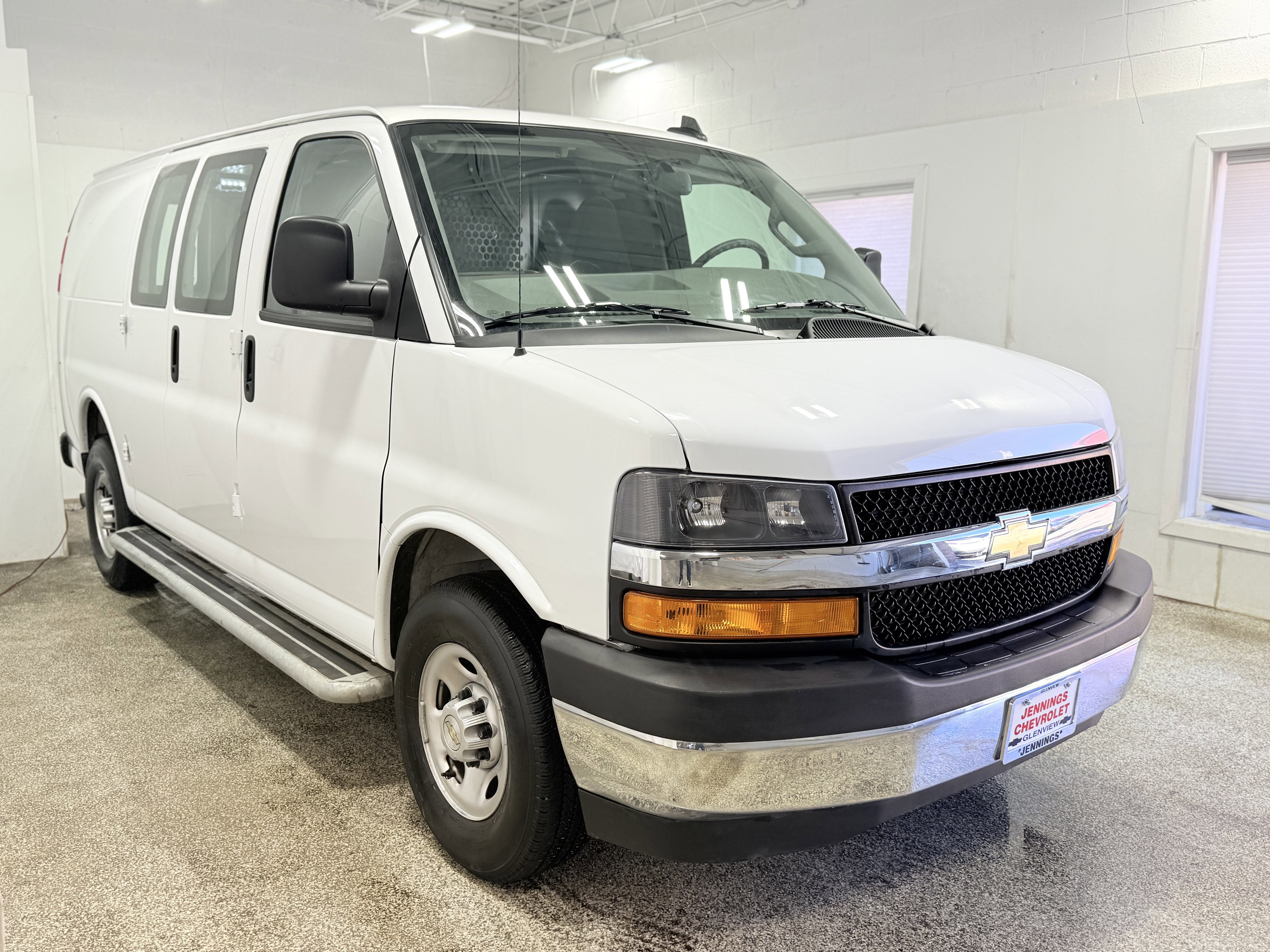 2024 Chevrolet Express Cargo 2500 WT
