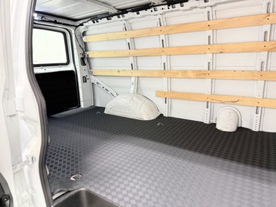 2024 Chevrolet Express Cargo 2500 WT