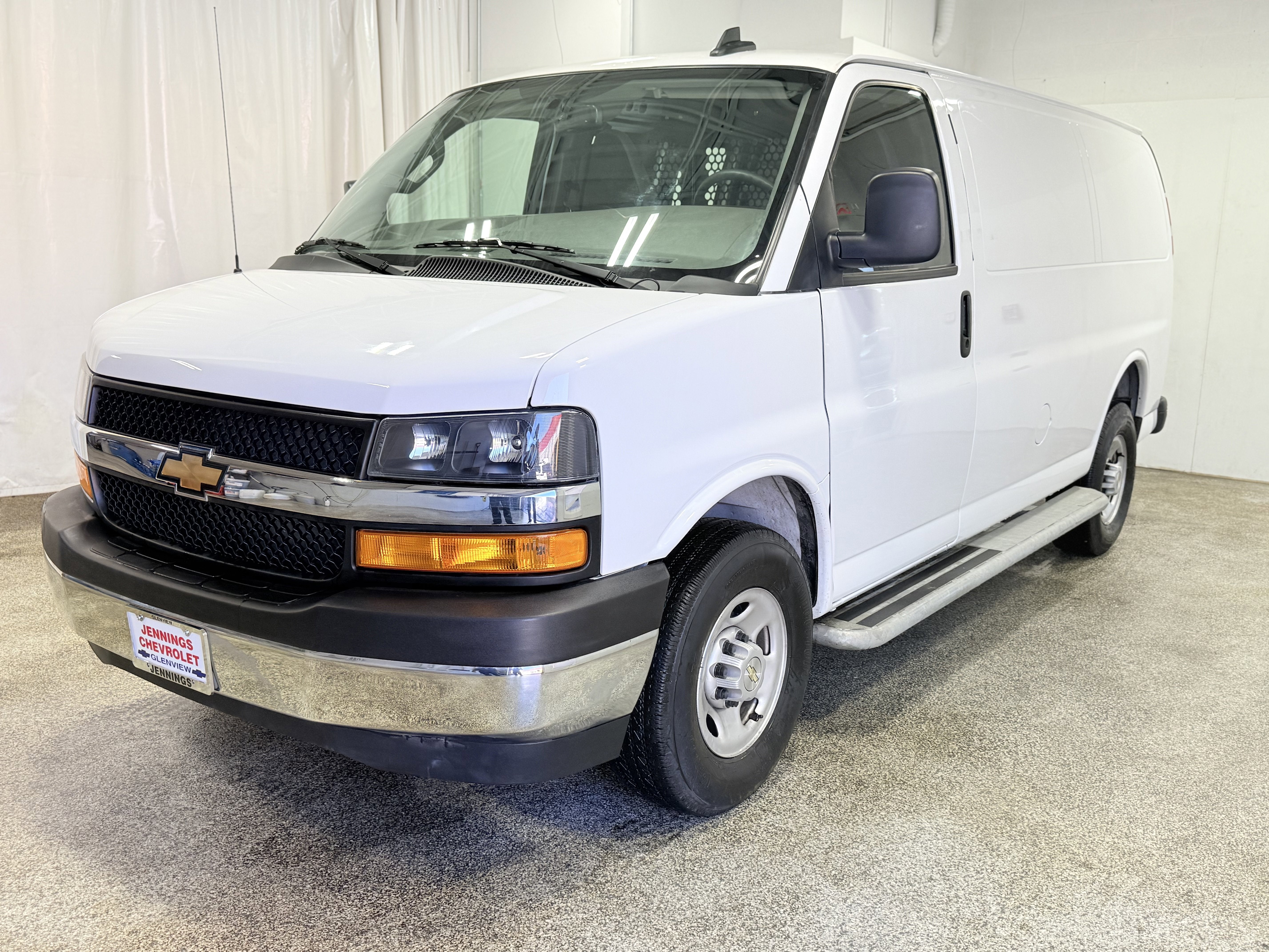 2024 Chevrolet Express Cargo 2500 WT