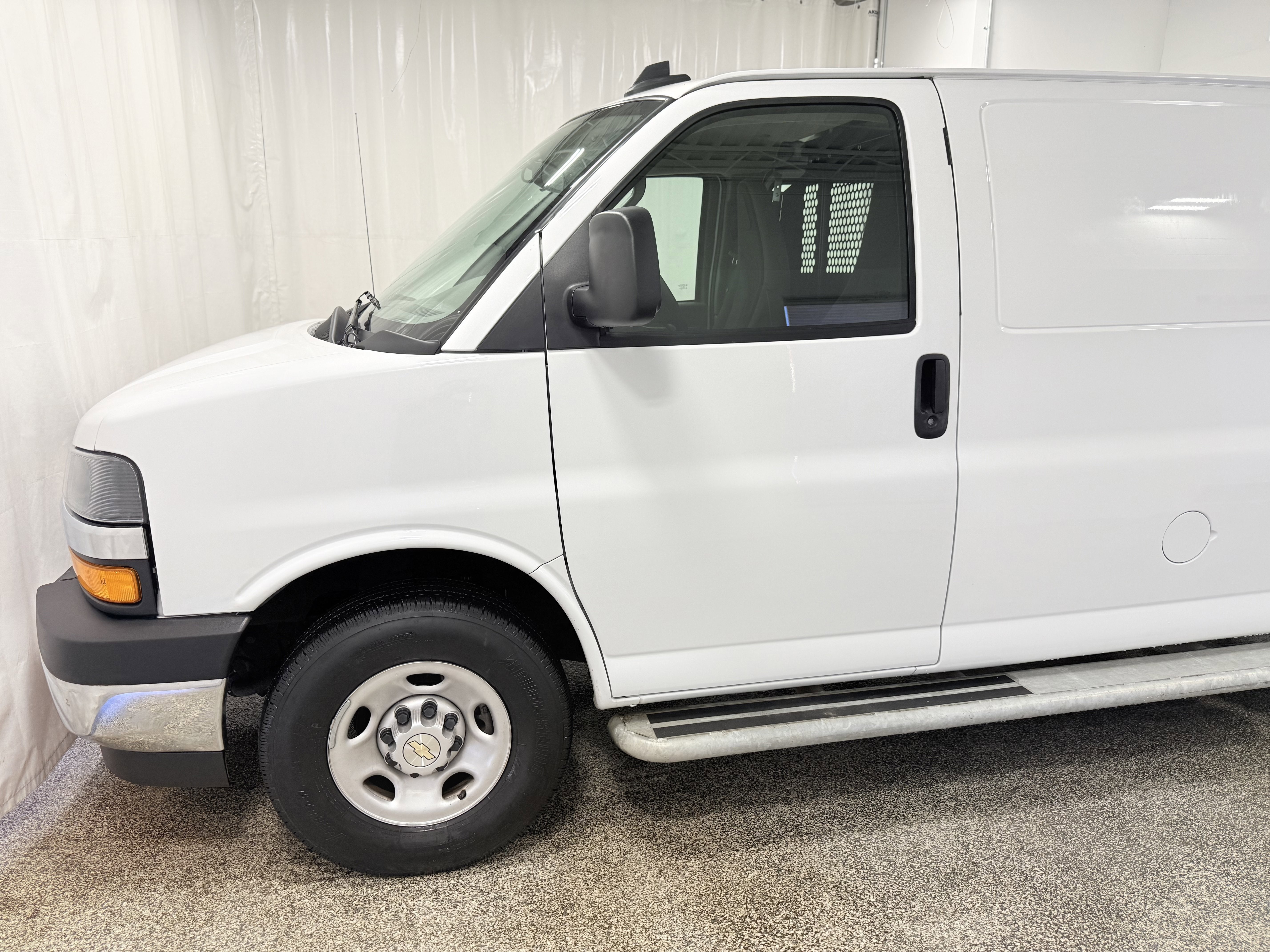 2024 Chevrolet Express Cargo 2500 WT