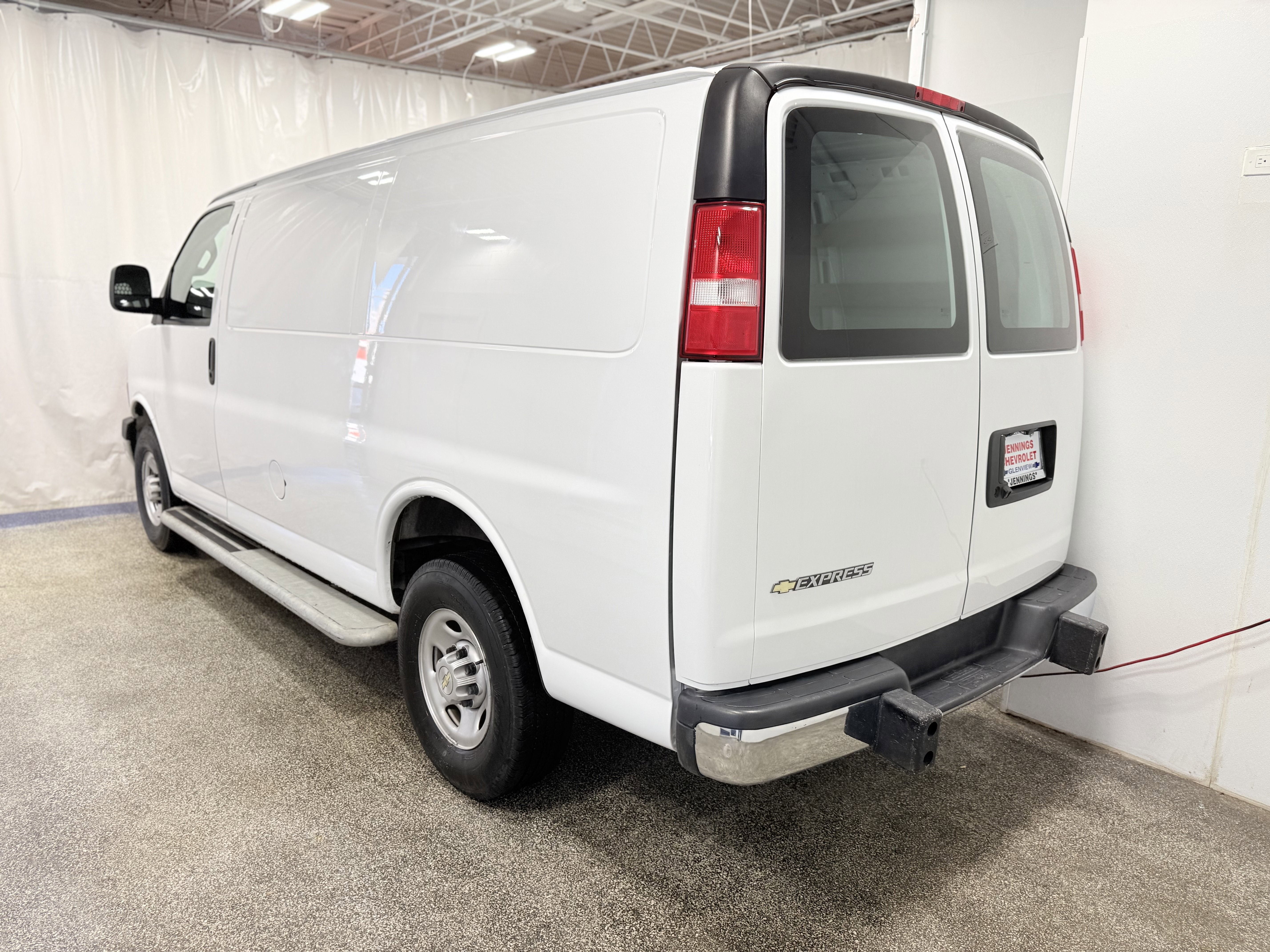 2024 Chevrolet Express Cargo 2500 WT