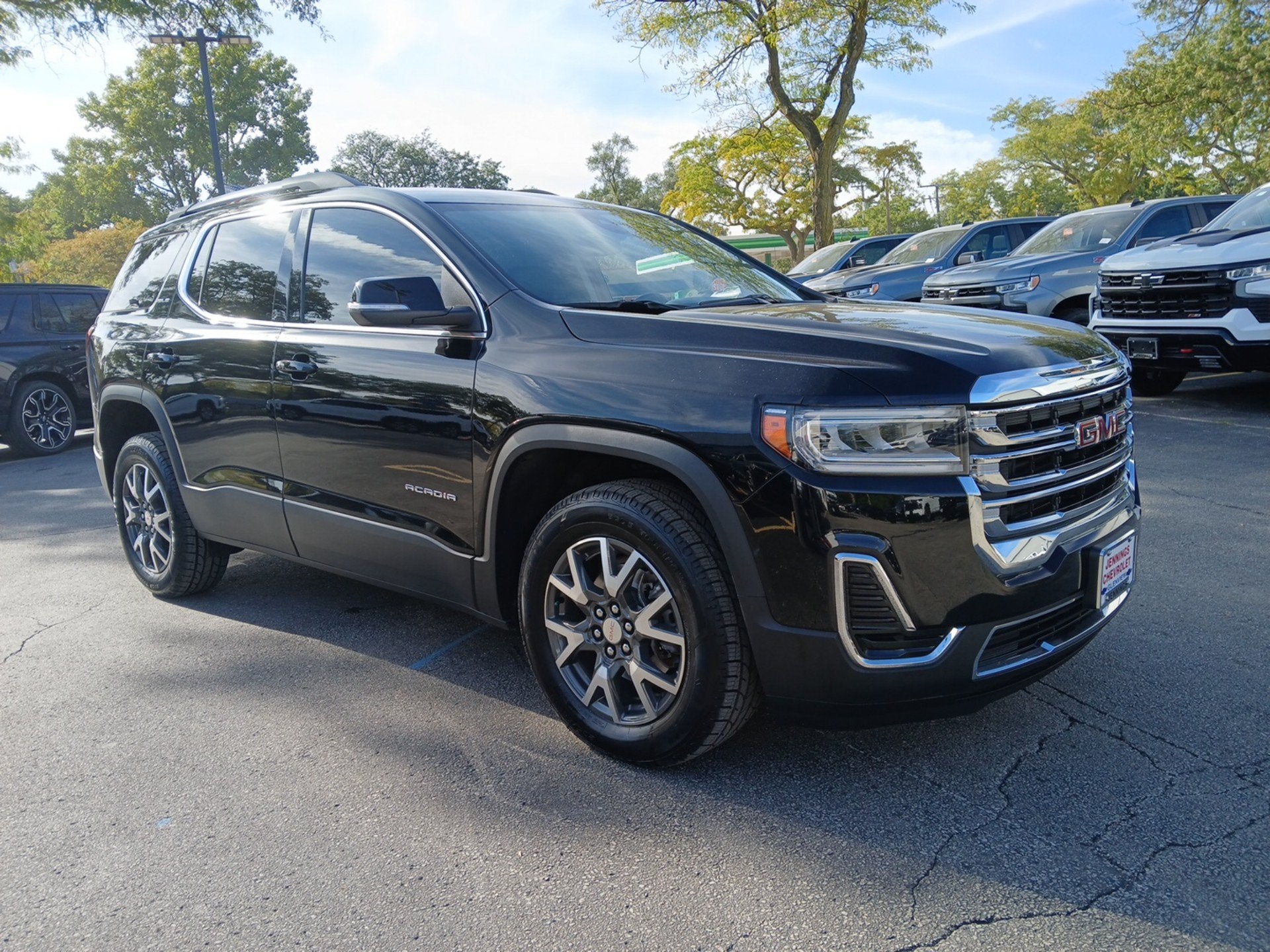 2023 GMC Acadia SLE
