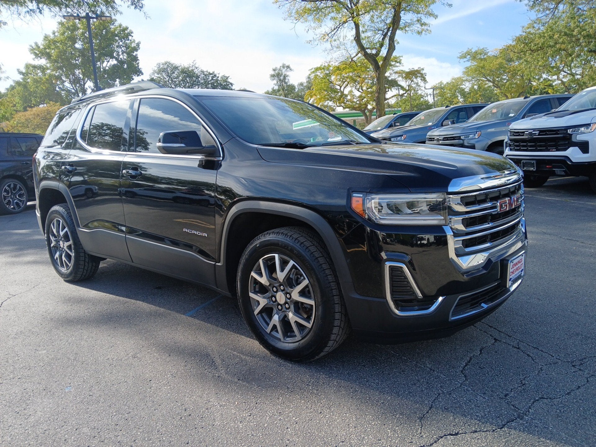 2023 GMC Acadia SLE