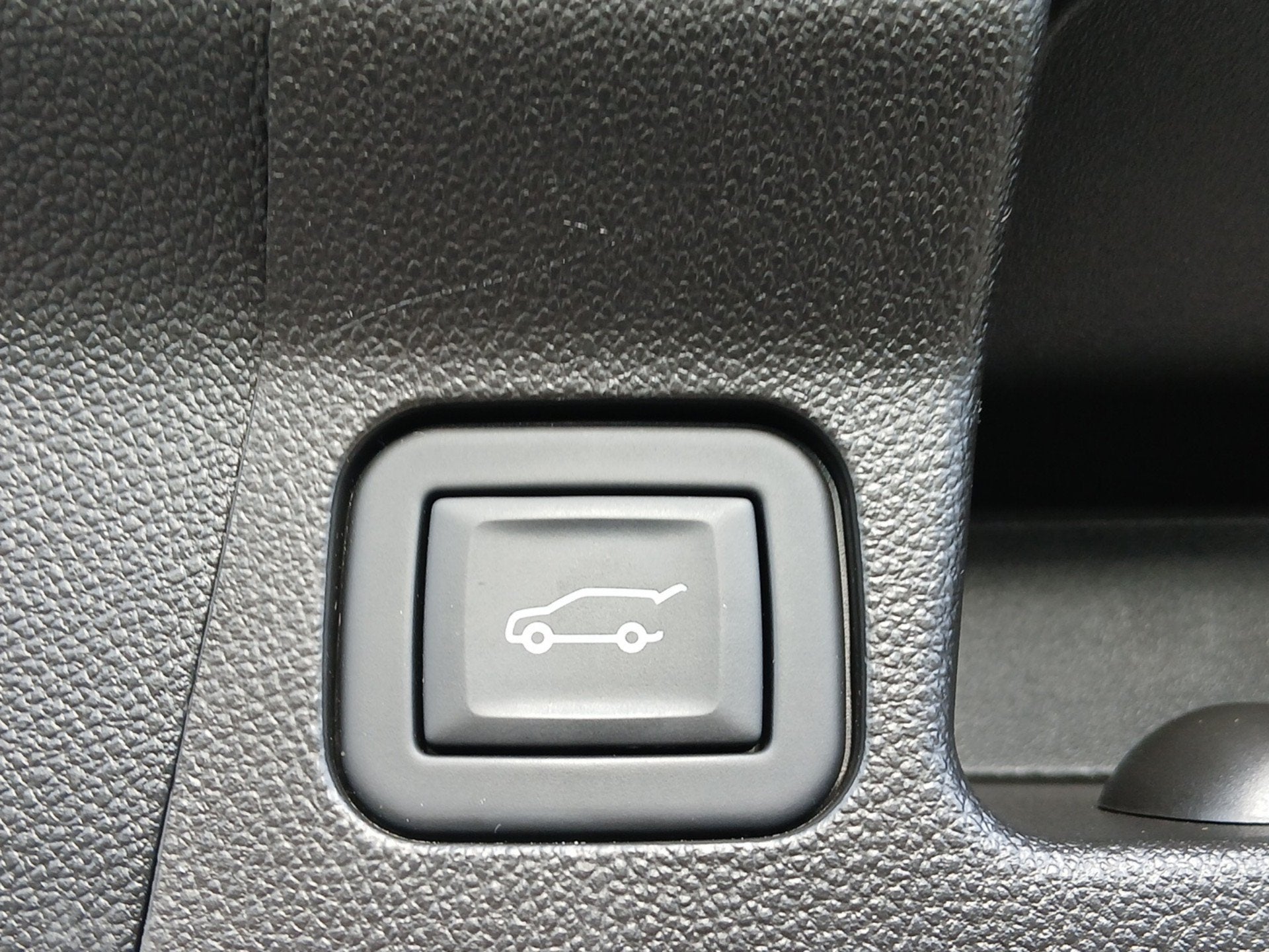 2023 GMC Acadia SLE - Photo 24