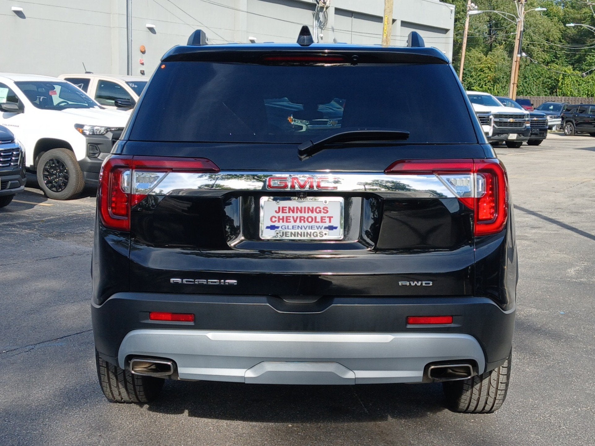 2023 GMC Acadia SLE