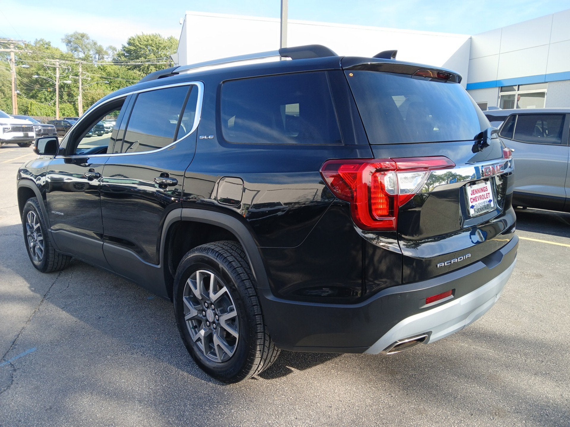 2023 GMC Acadia SLE