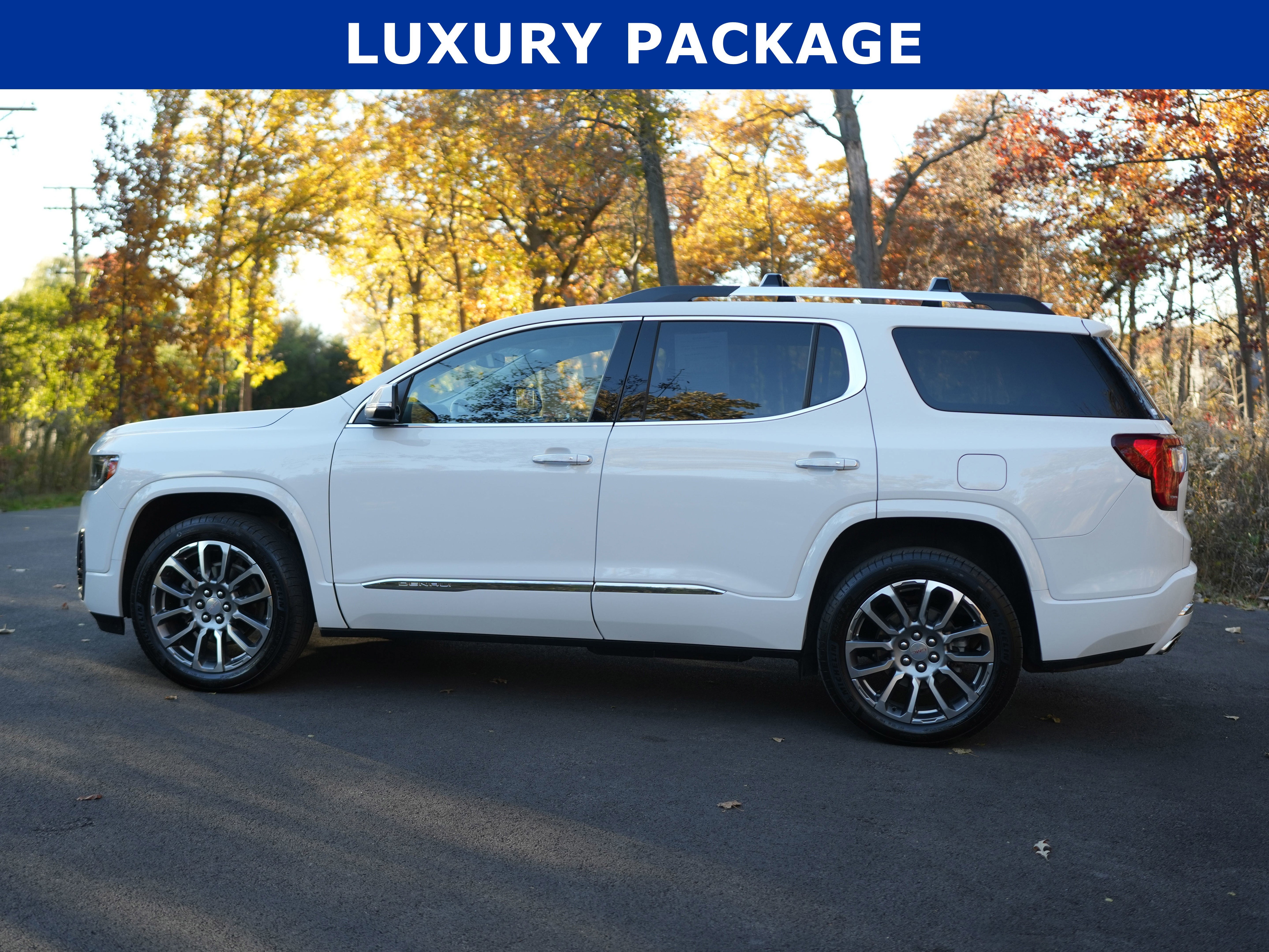 2023 GMC Acadia Denali