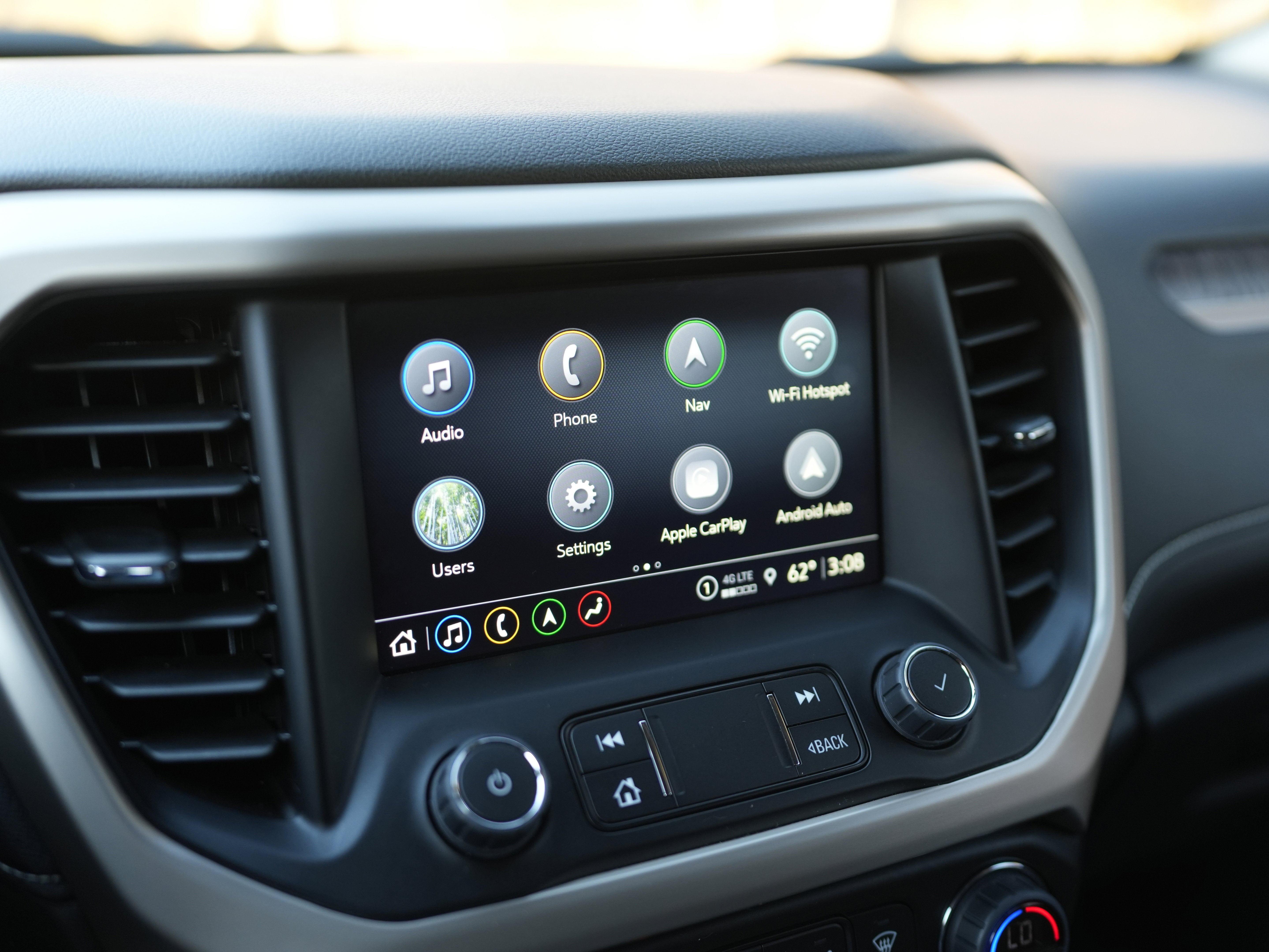 2023 GMC Acadia Denali