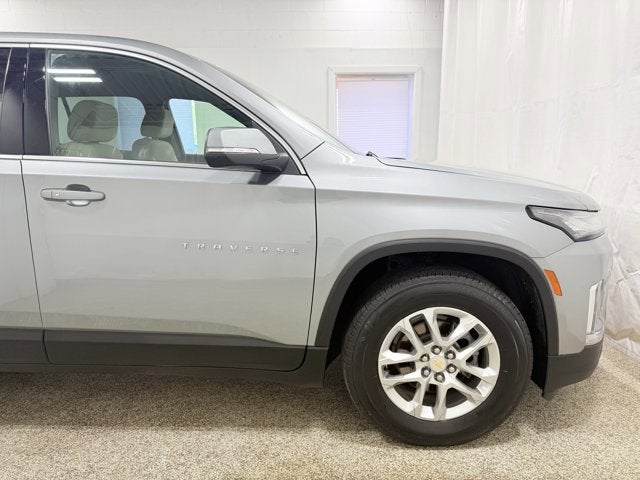 2023 Chevrolet Traverse LS
