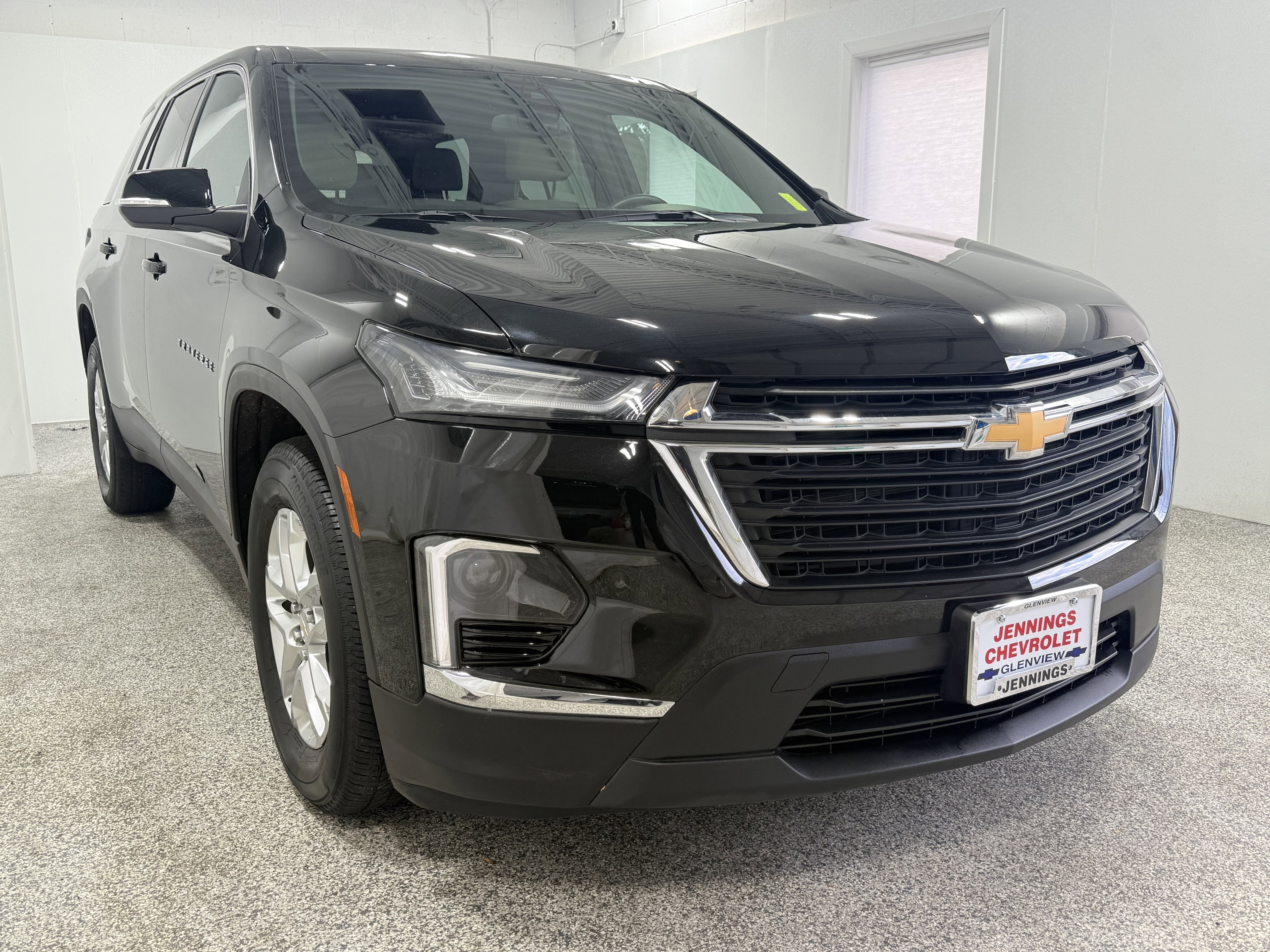 2023 Chevrolet Traverse LS