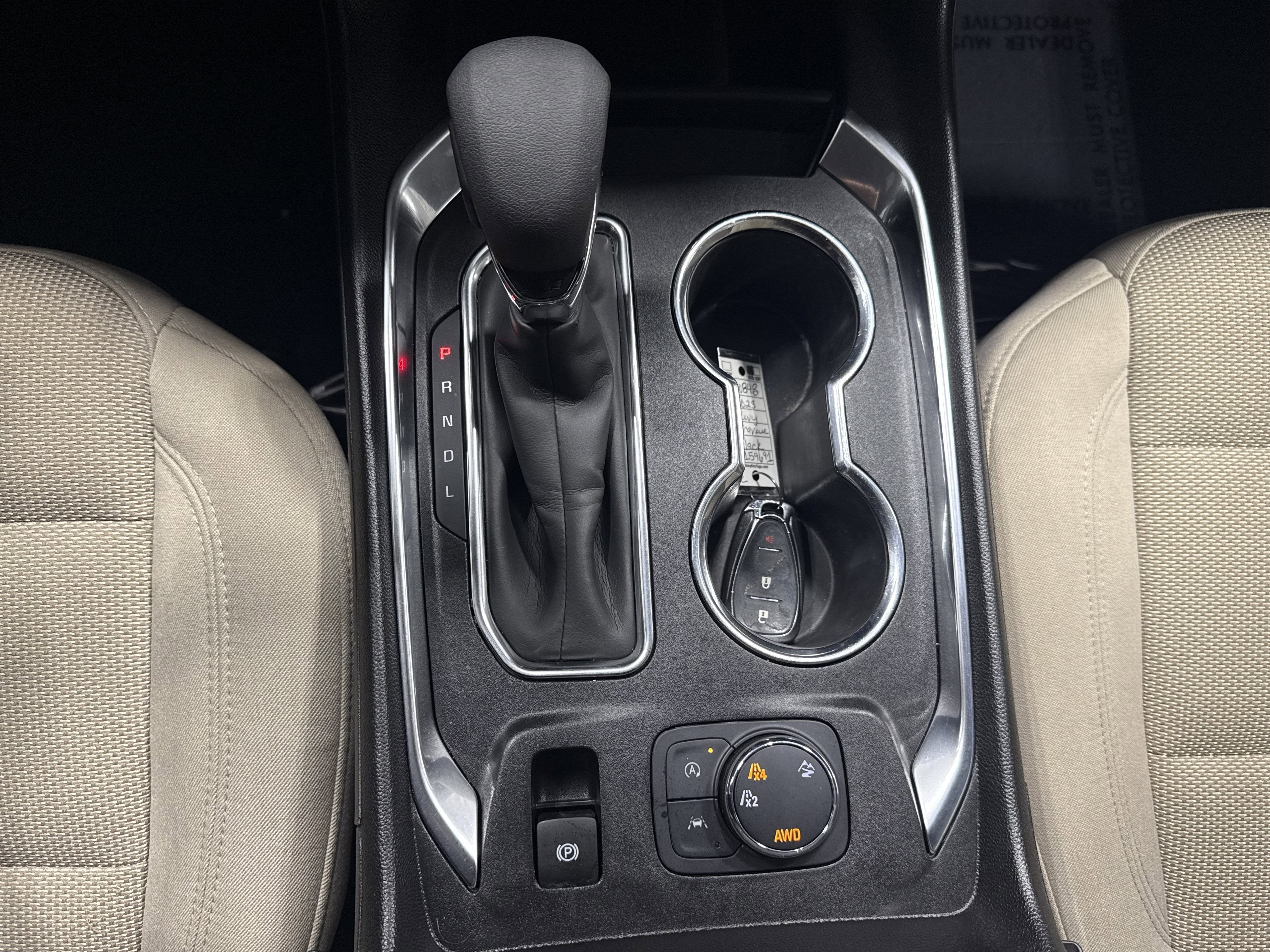 2023 Chevrolet Traverse LS