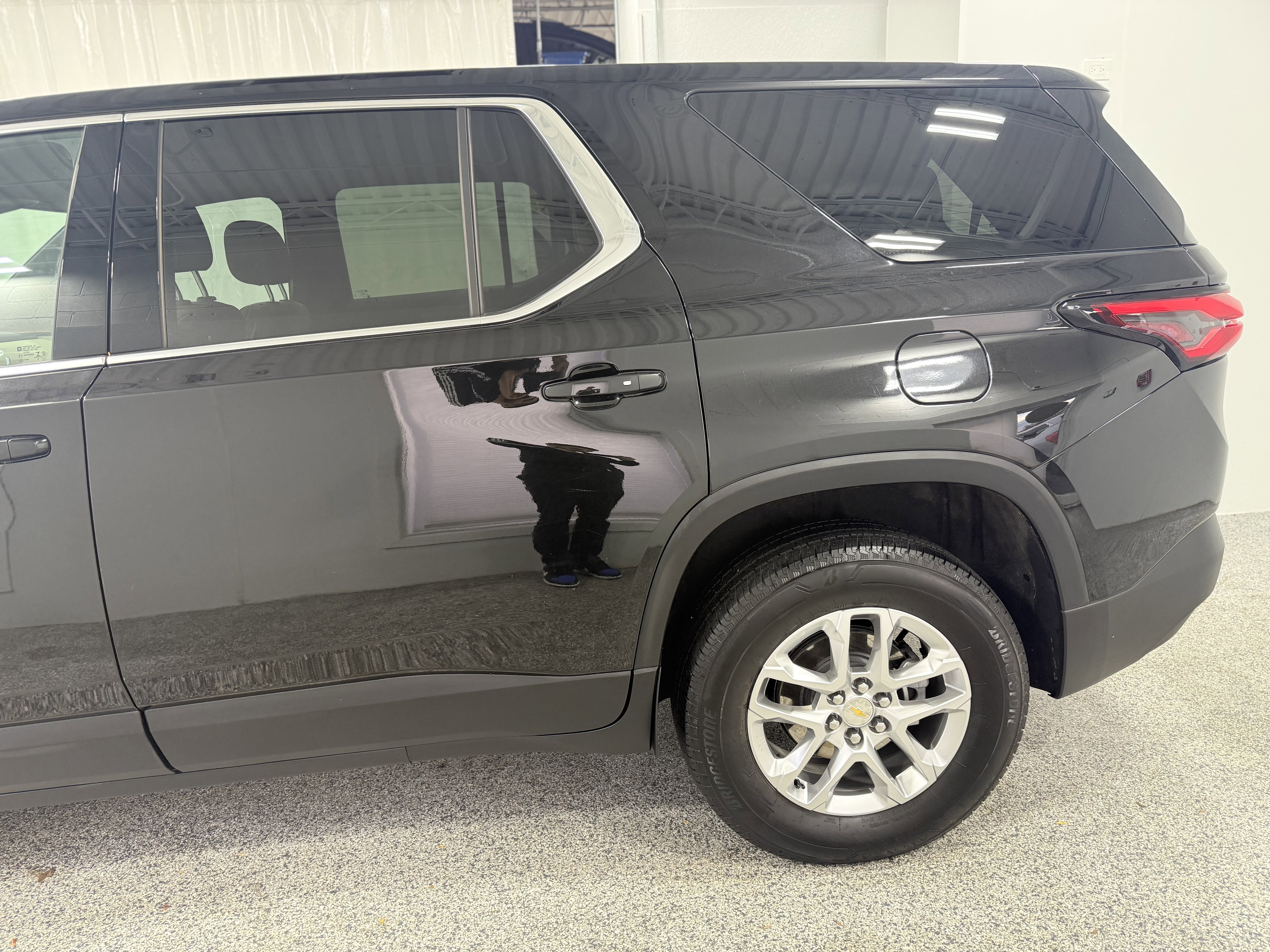 2023 Chevrolet Traverse LS