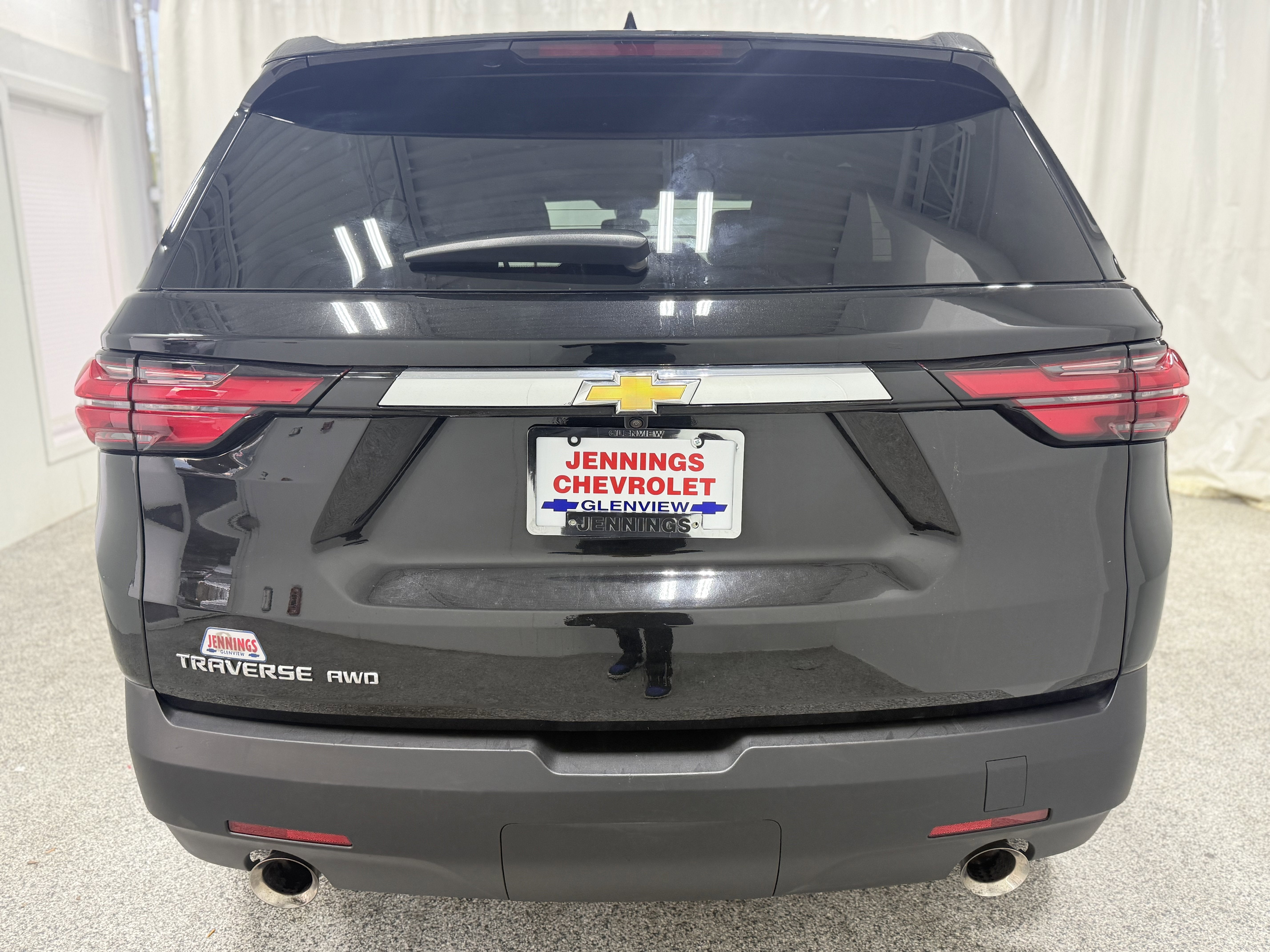 2023 Chevrolet Traverse LS