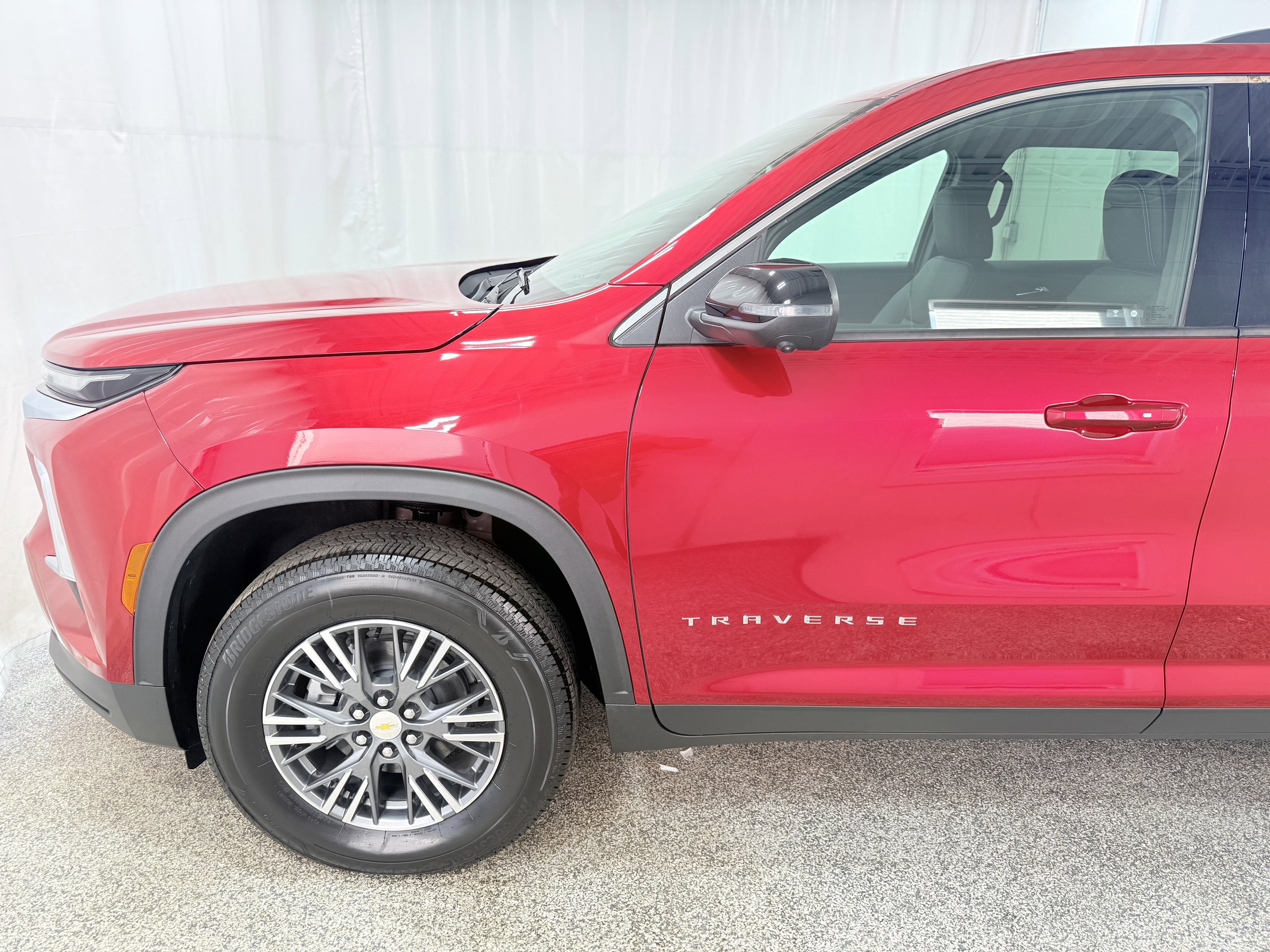 2024 Chevrolet Traverse LT