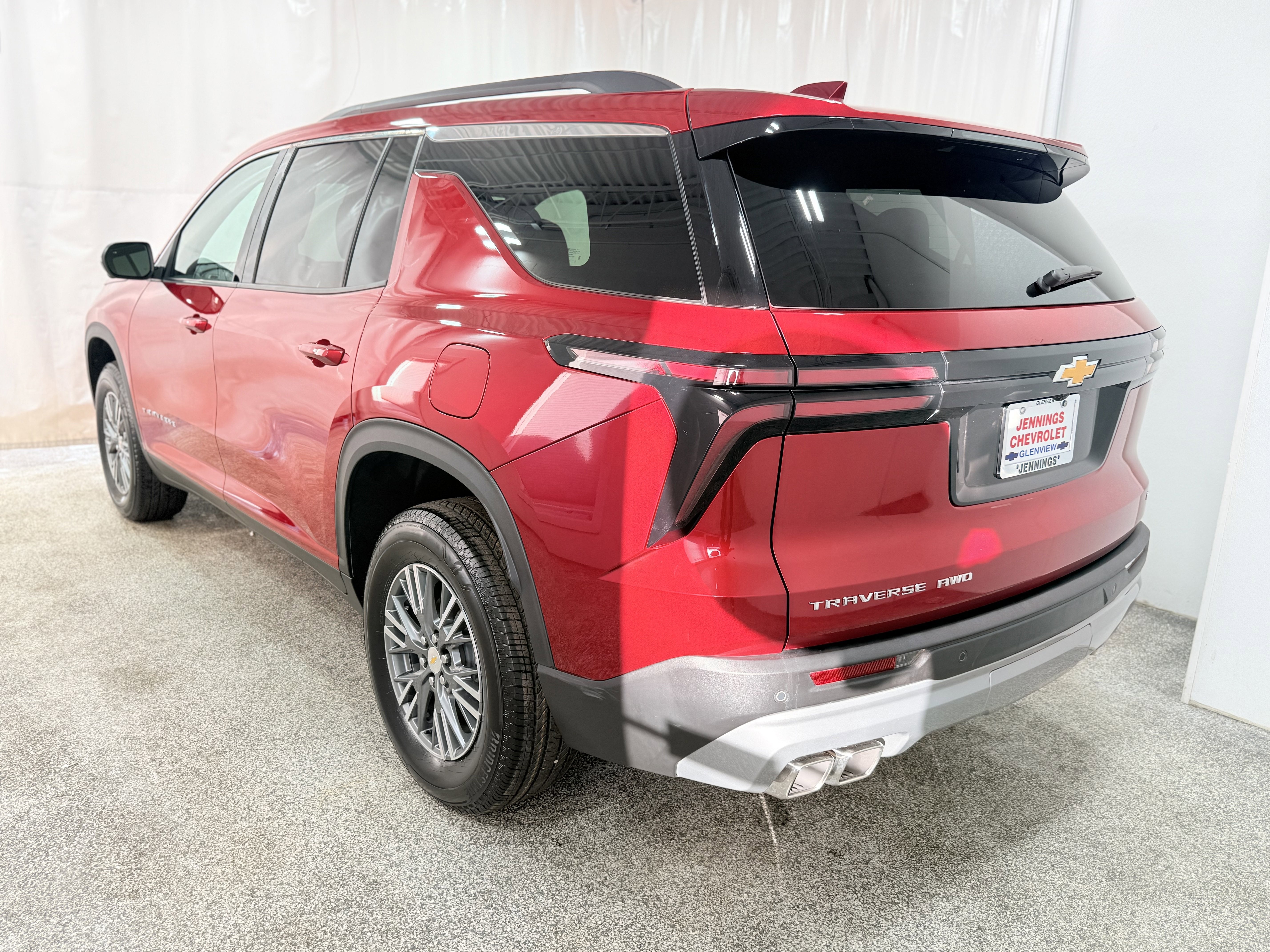 2024 Chevrolet Traverse LT