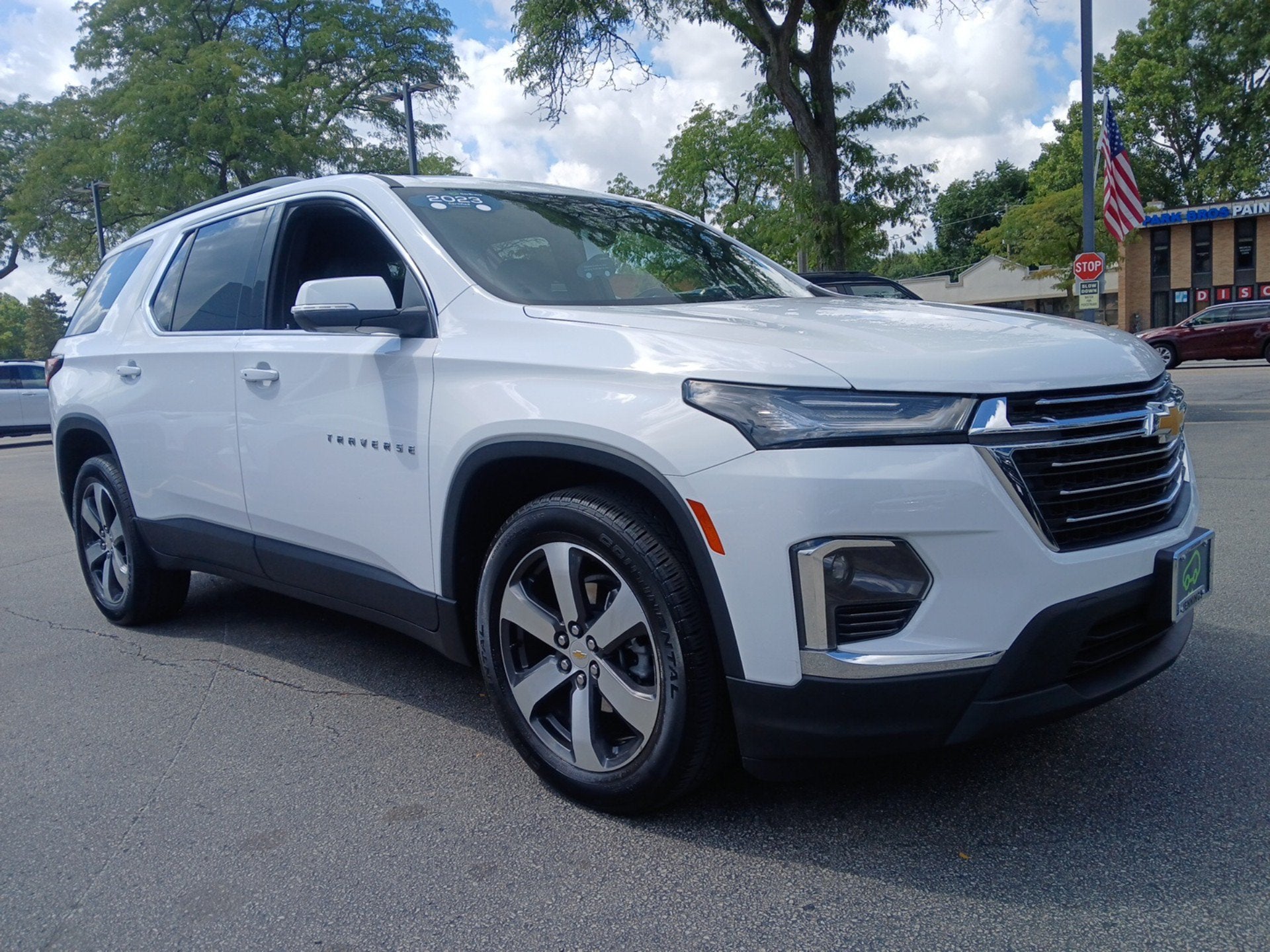 2023 Chevrolet Traverse LT Leather