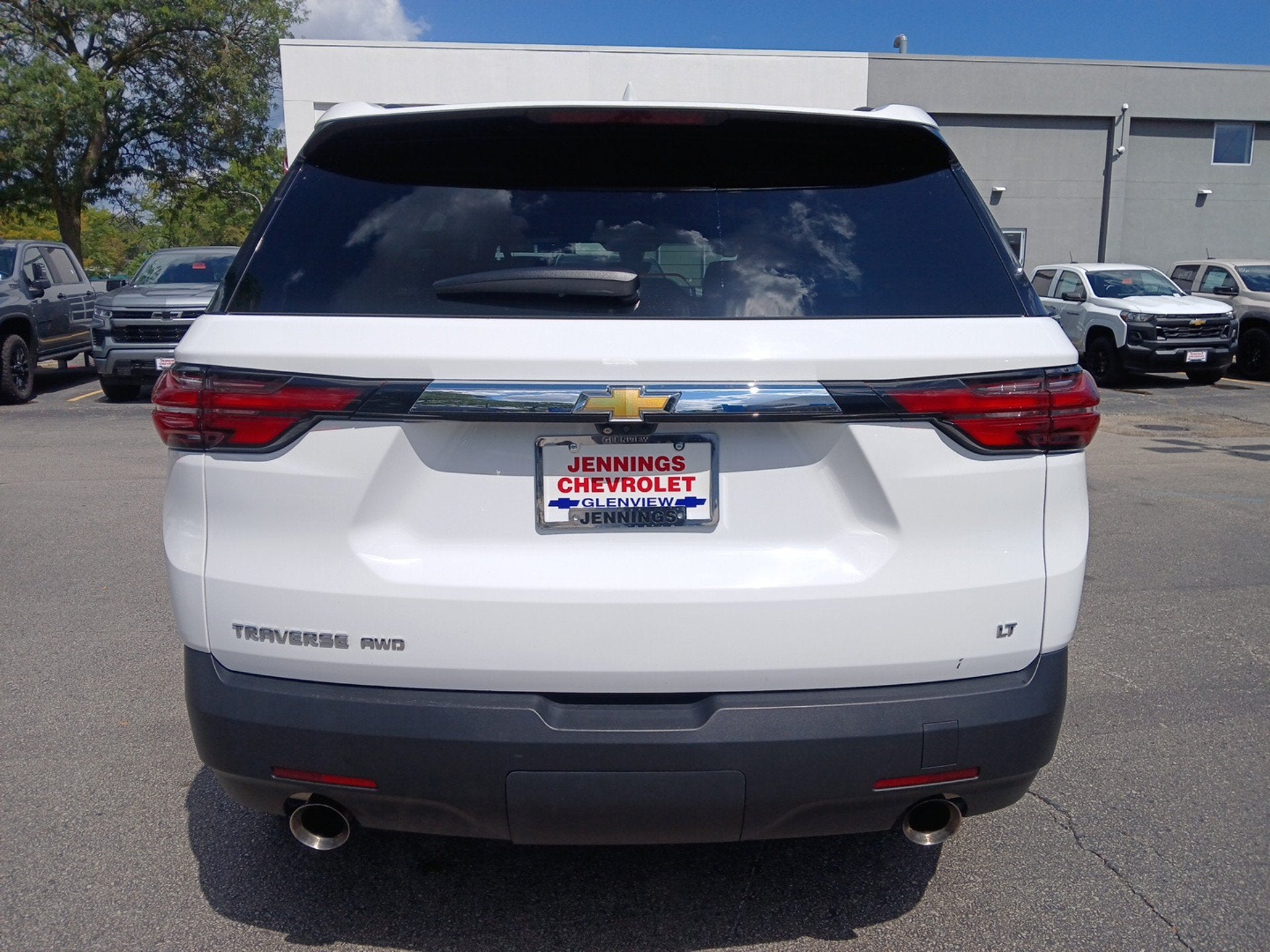 2023 Chevrolet Traverse LT Leather