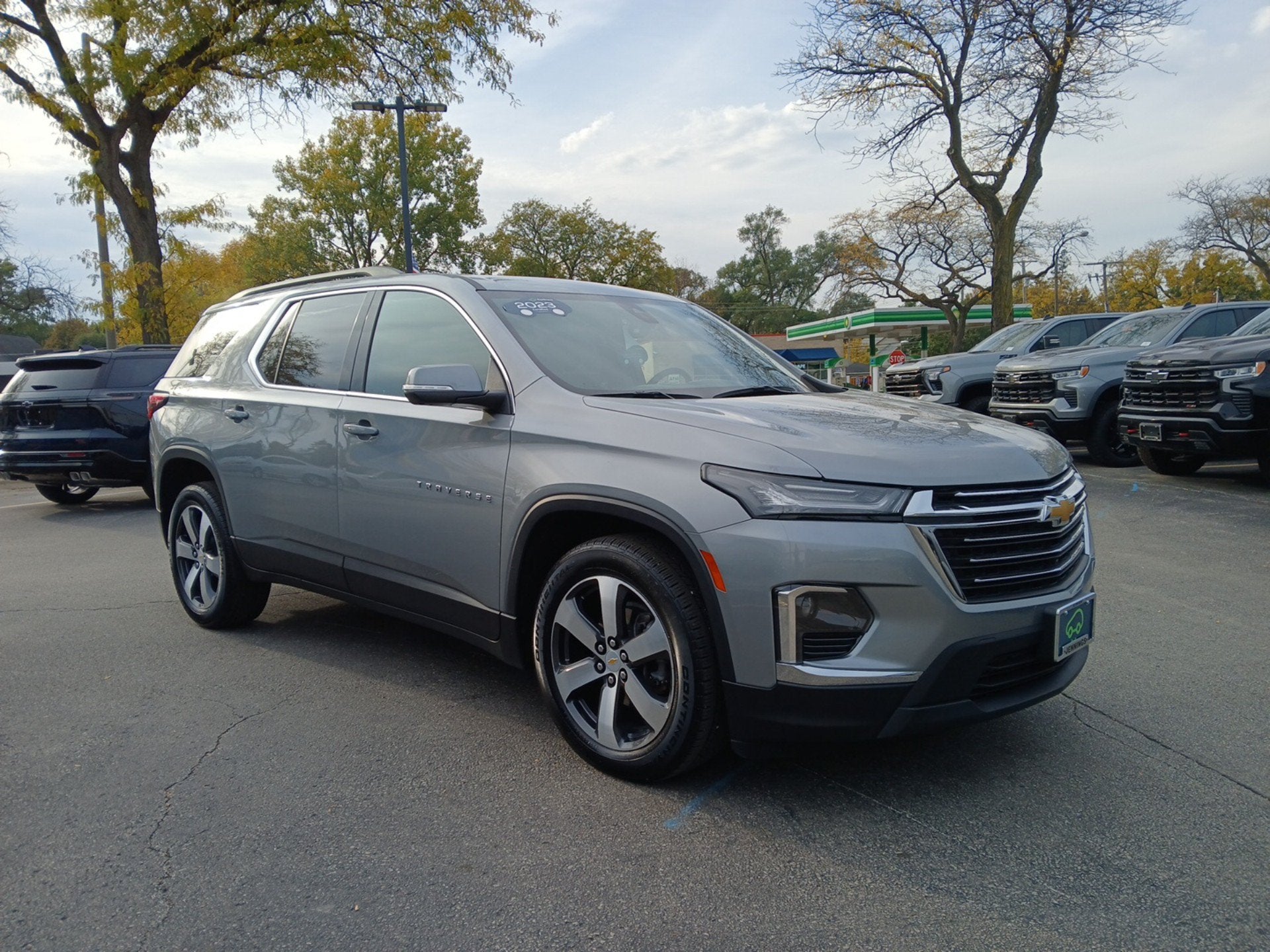 2023 Chevrolet Traverse LT Leather