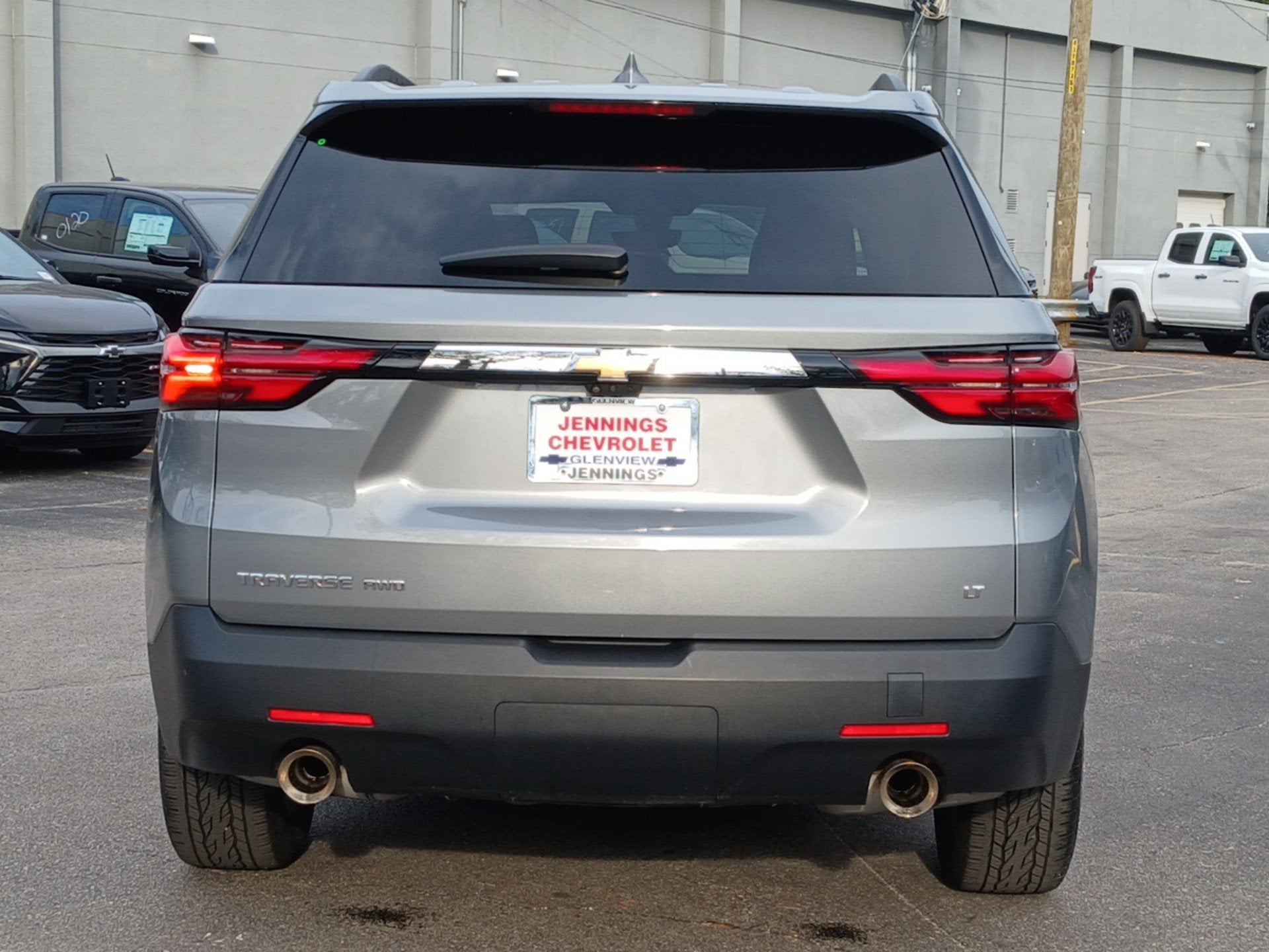 2023 Chevrolet Traverse LT Leather