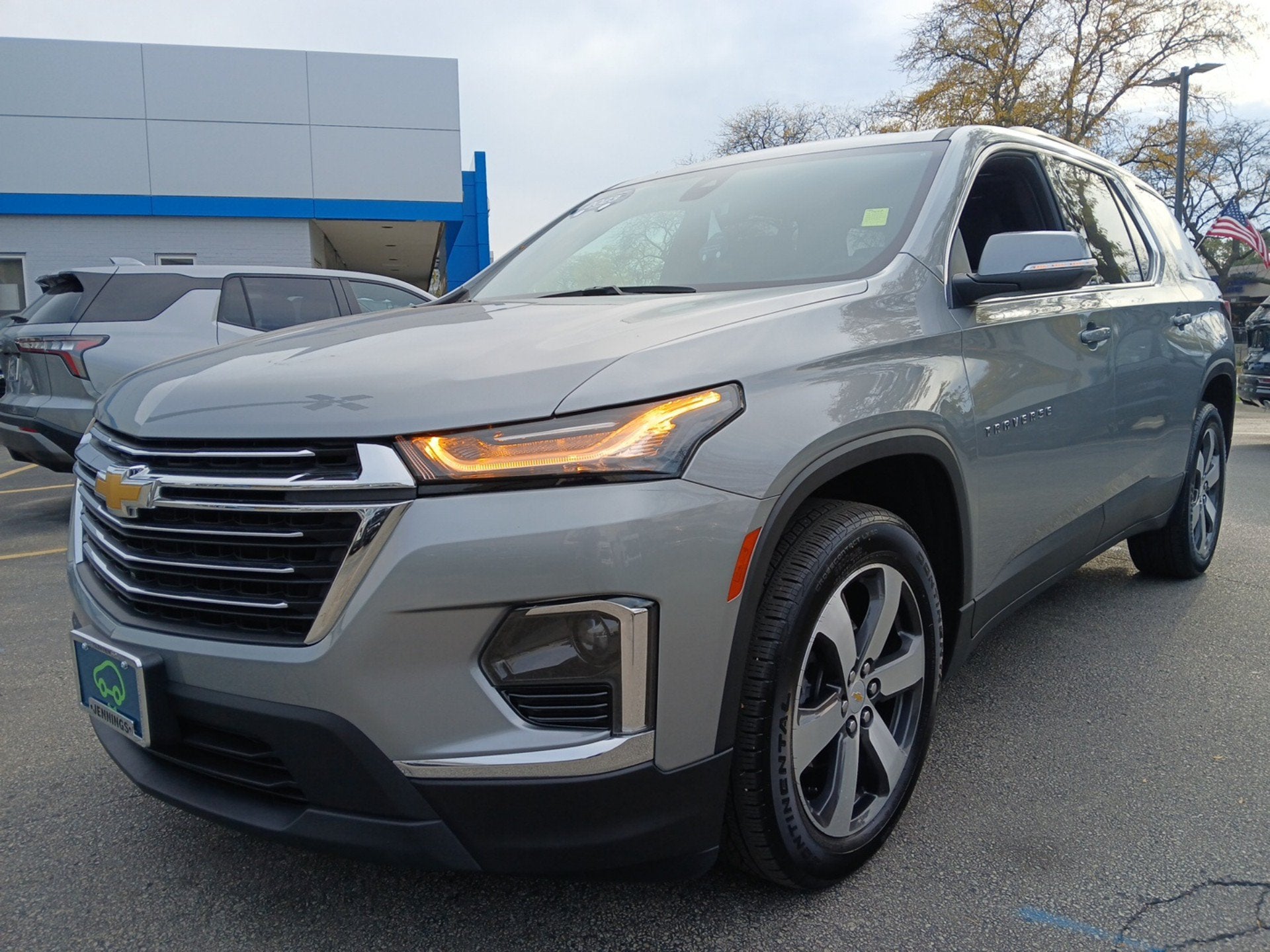 2023 Chevrolet Traverse LT Leather